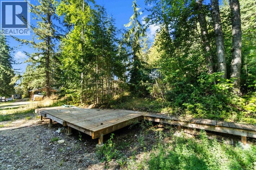 857 GRANDVIEW BENCH Road