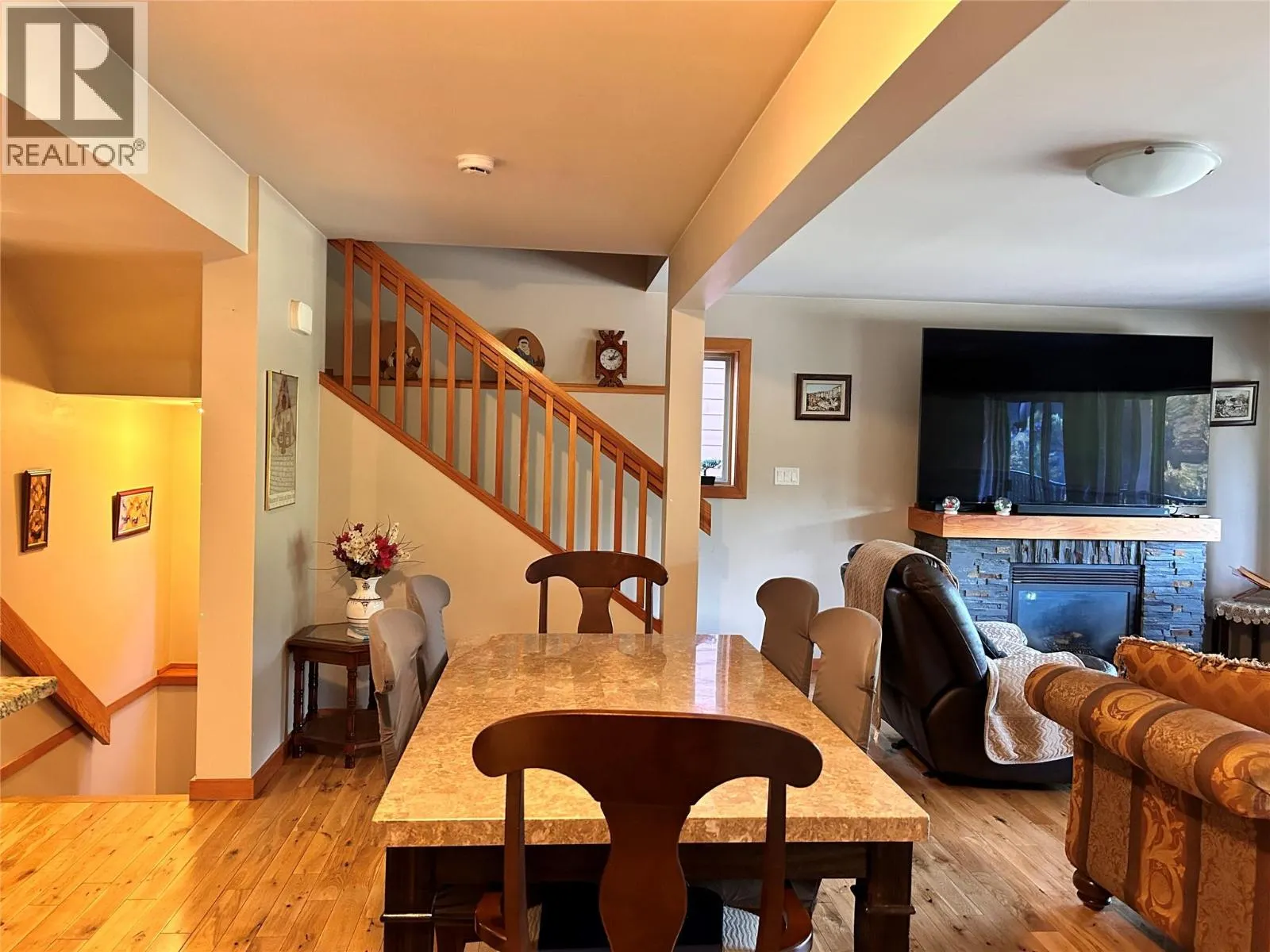 948 Redstone Drive