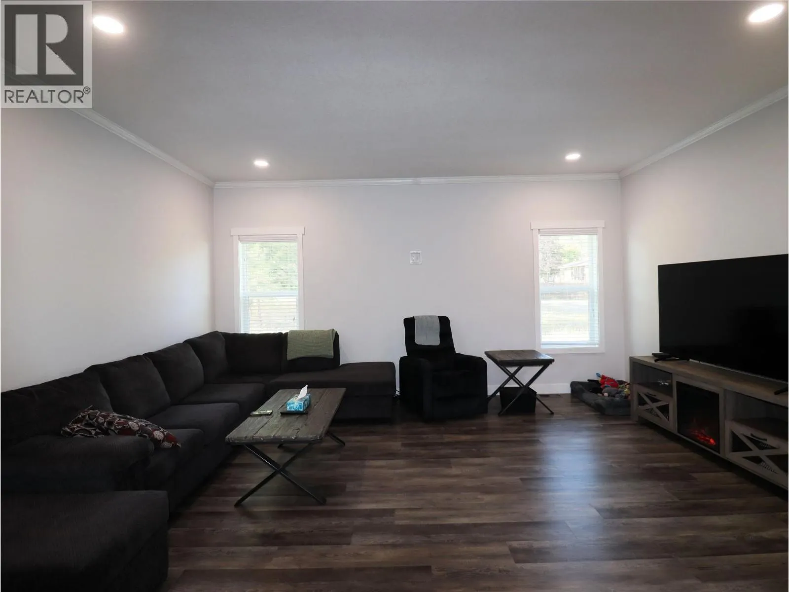 7654 18TH Street