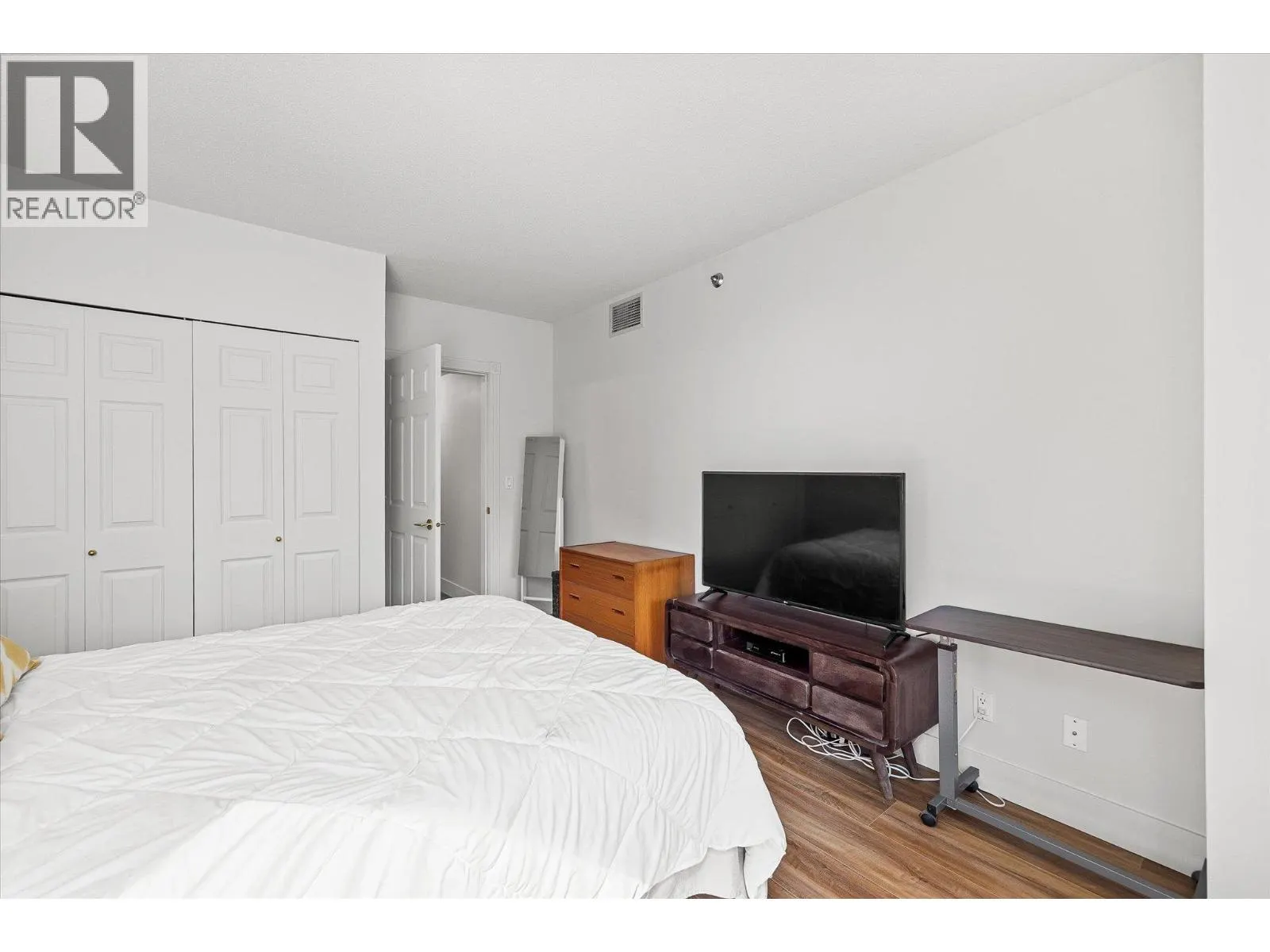 1152 Sunset Drive Unit# 101