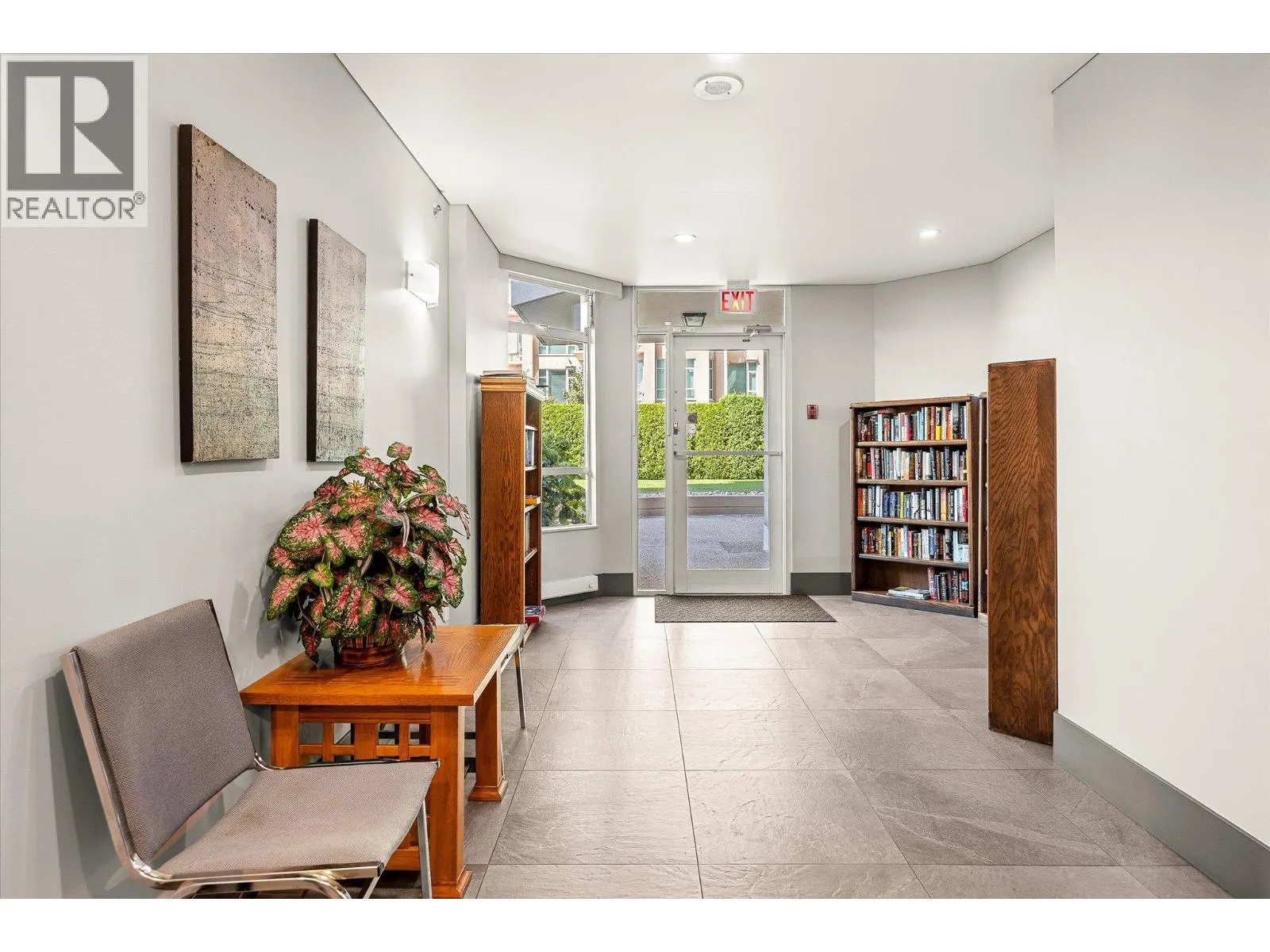 1152 Sunset Drive Unit# 101