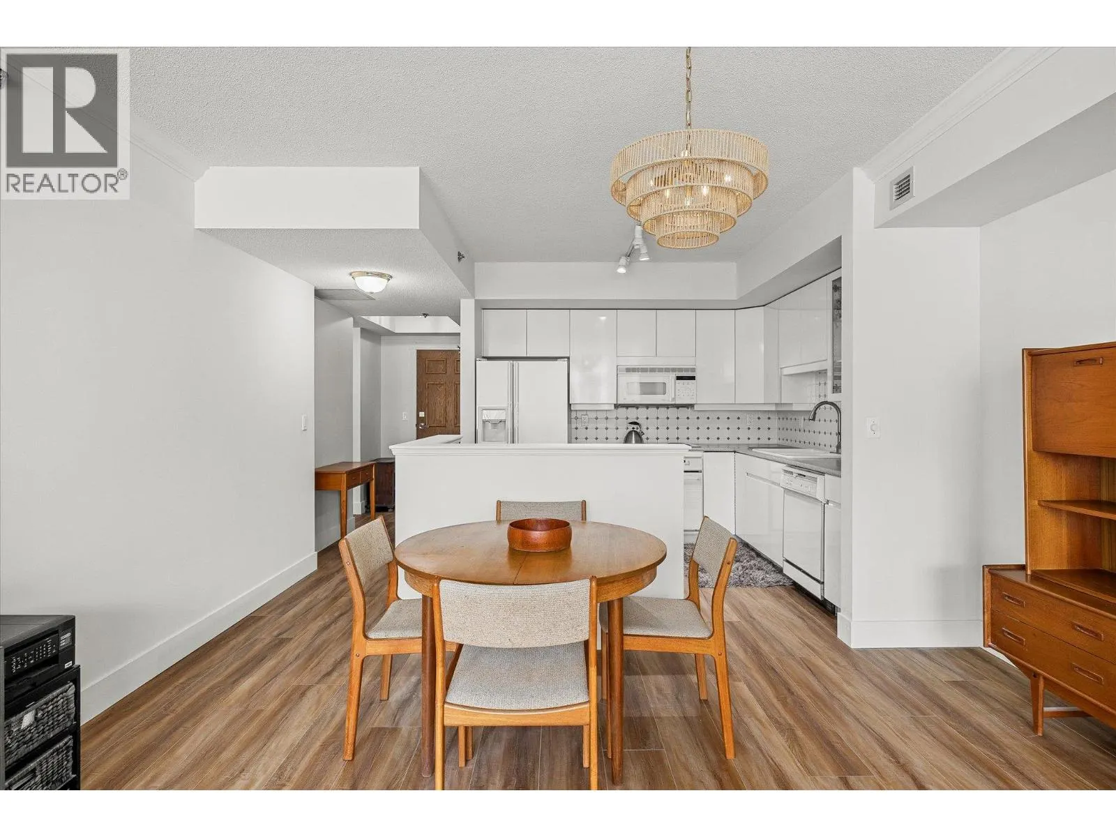 1152 Sunset Drive Unit# 101