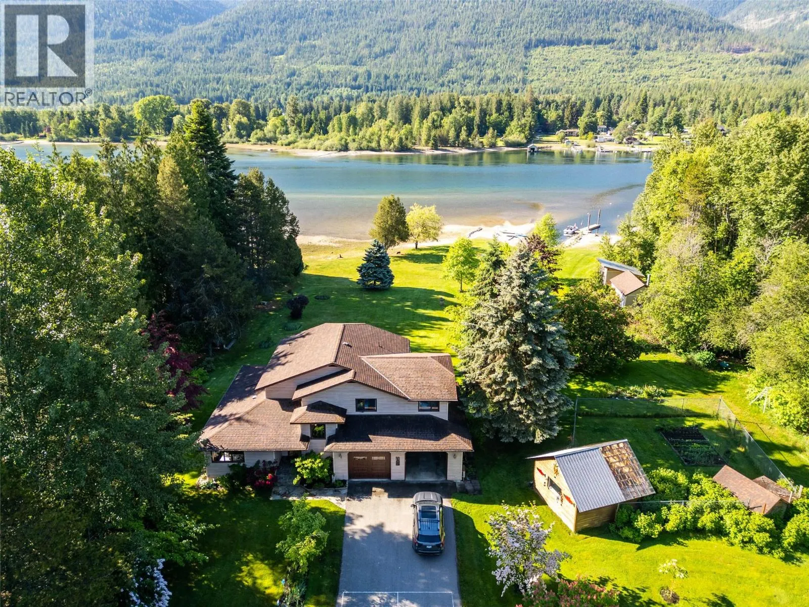 6158 REDFISH Road