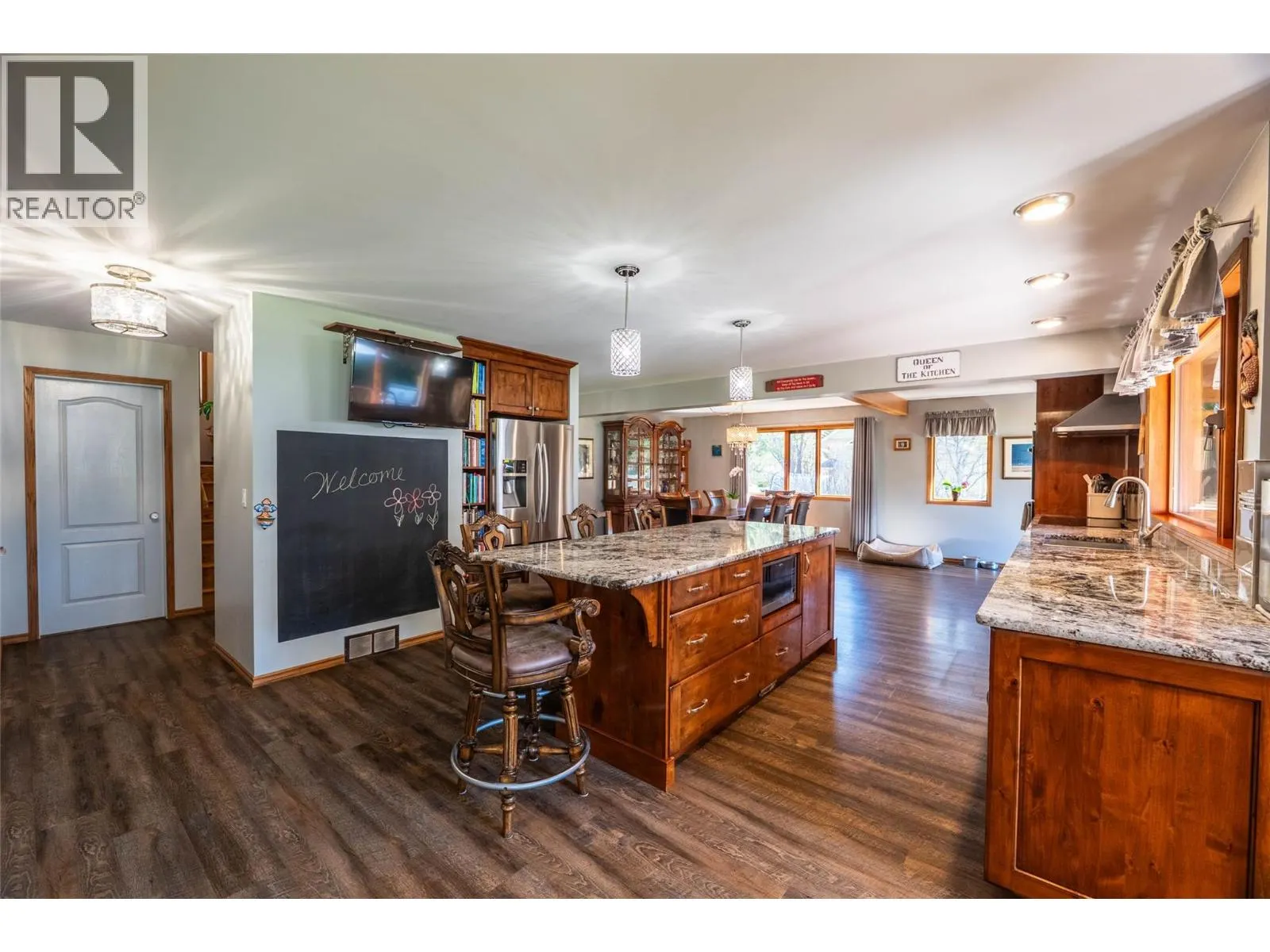 6158 REDFISH Road