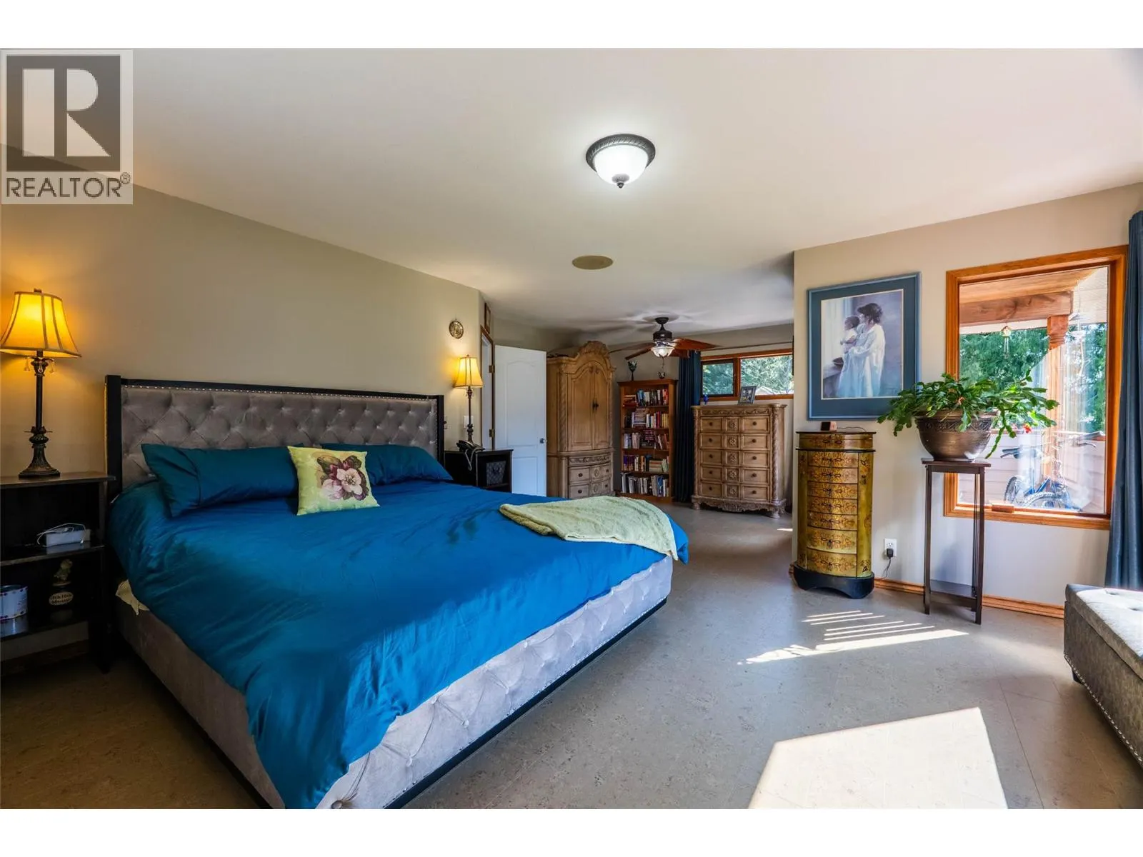 6158 REDFISH Road