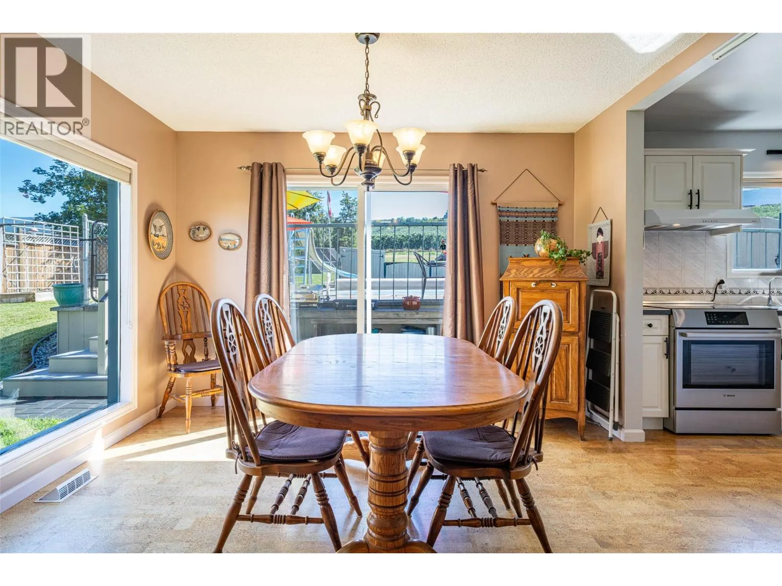 6281 Pleasant Valley Road