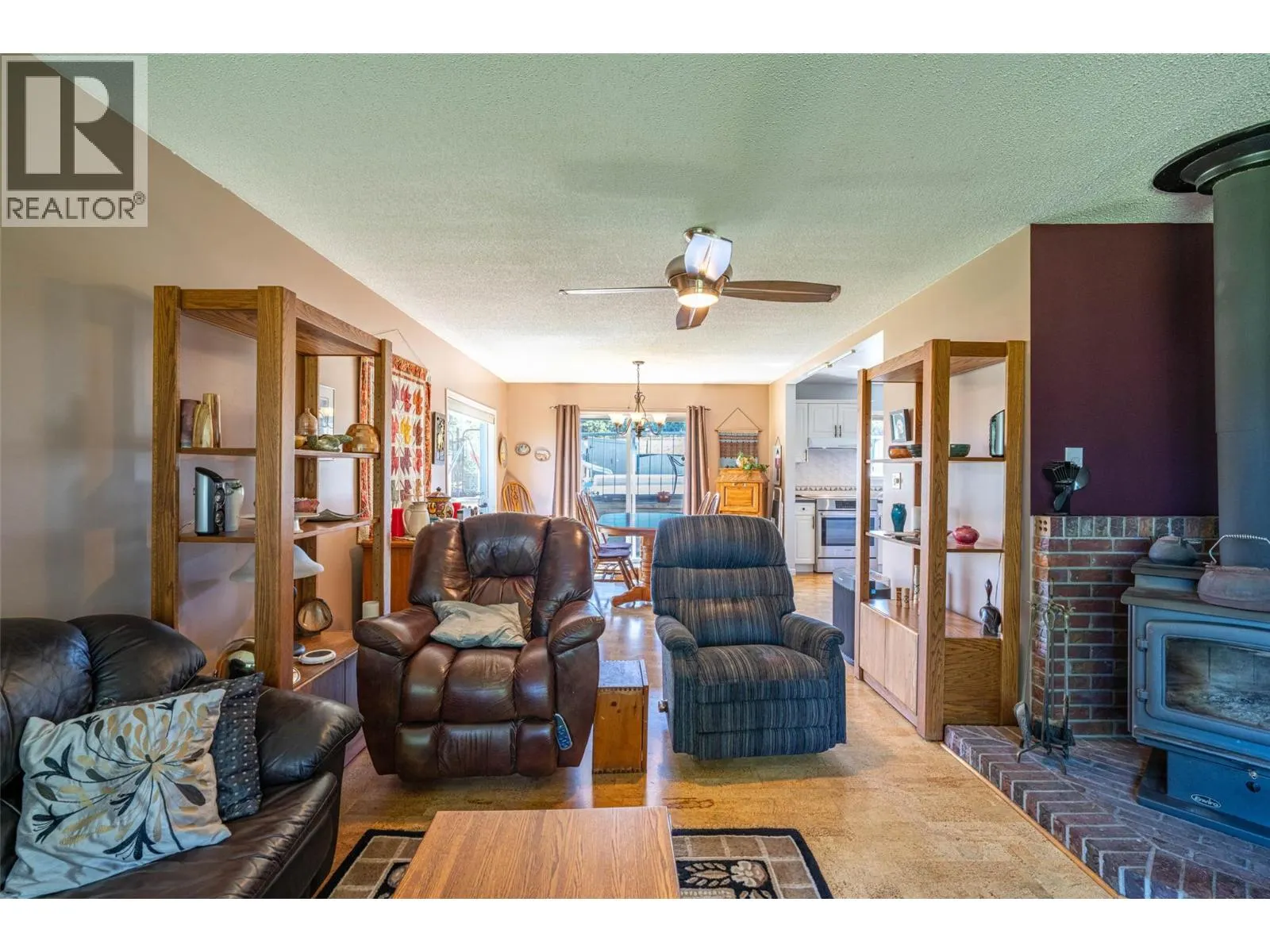 6281 Pleasant Valley Road