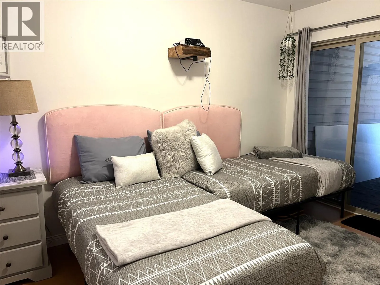 1607 43 Avenue Unit# 304 Lot# SL 10