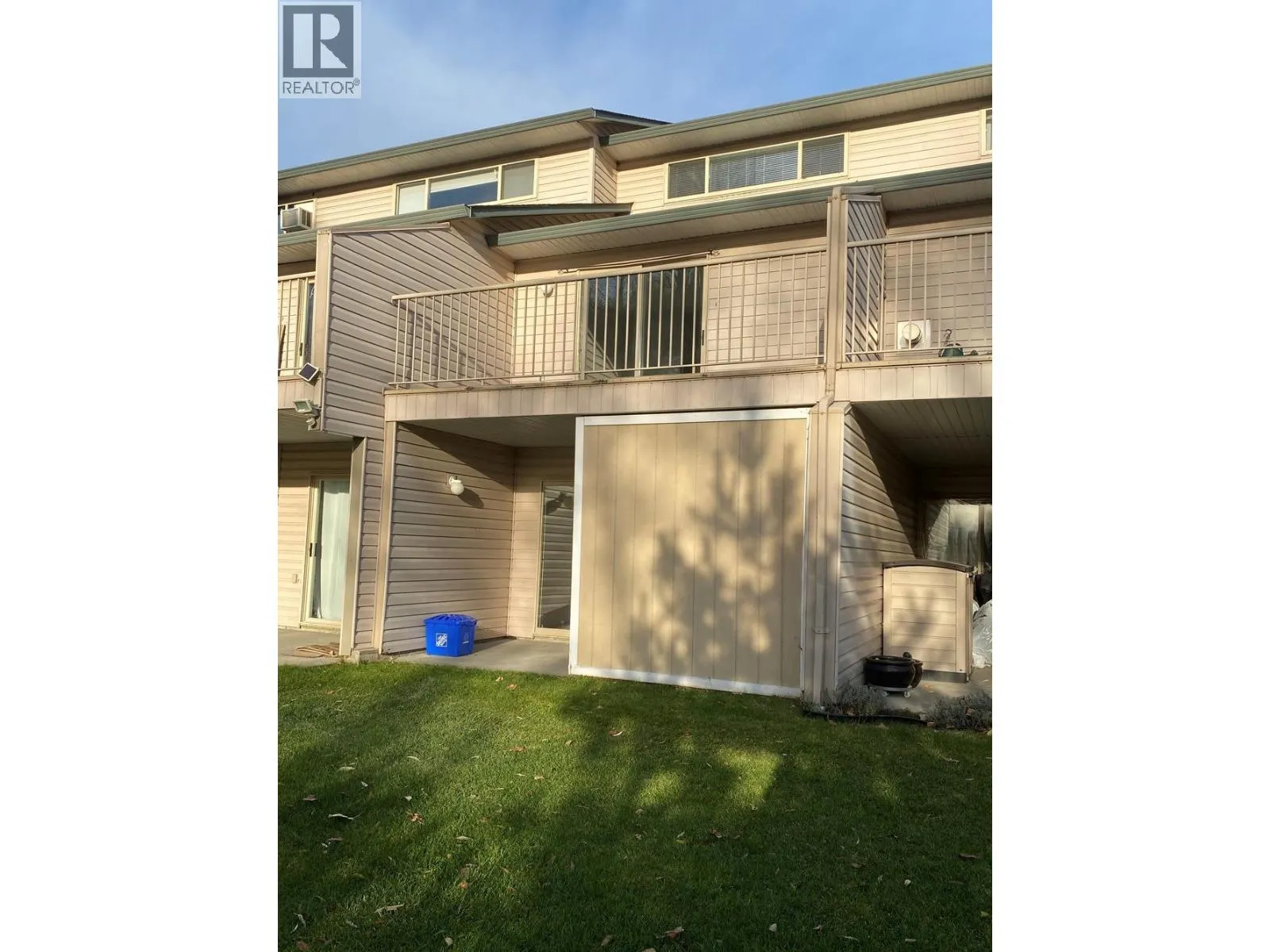 1607 43 Avenue Unit# 304 Lot# SL 10