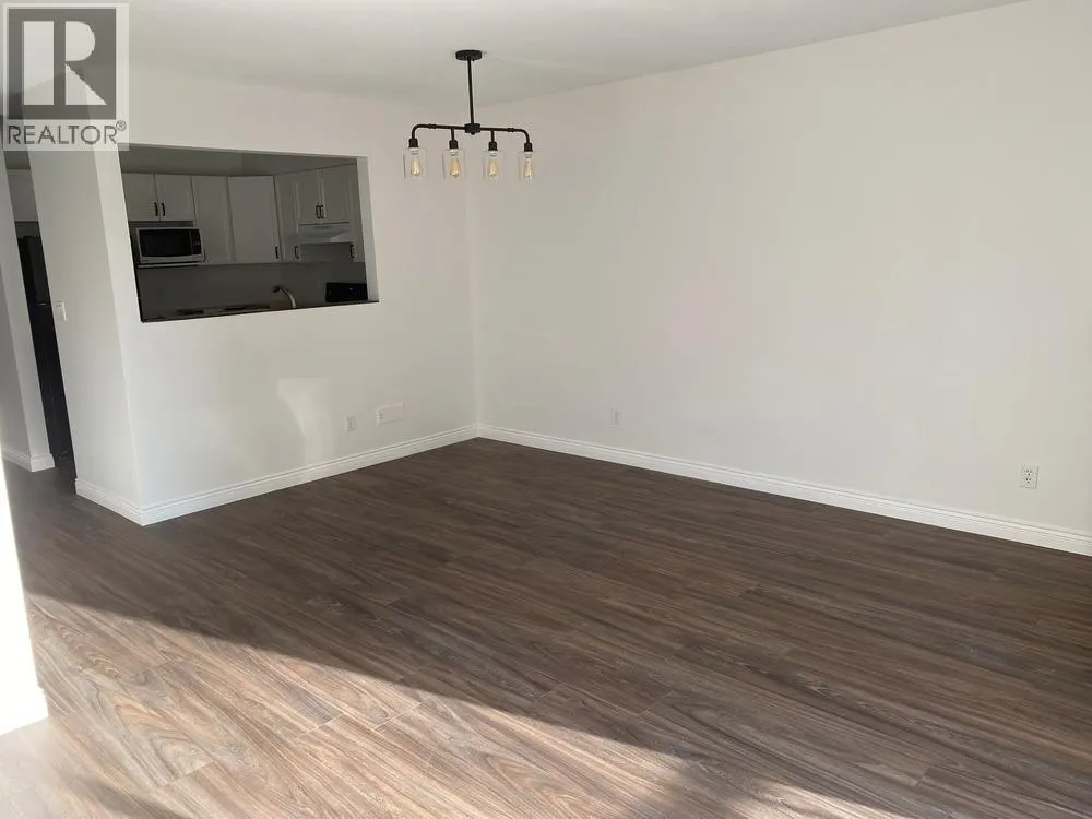 1607 43 Avenue Unit# 304 Lot# SL 10