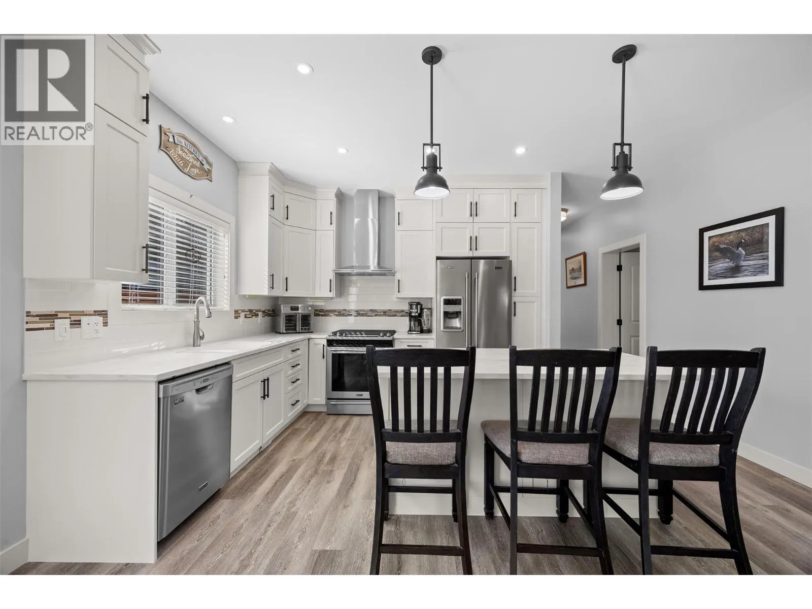 3339 Kingfisher Road