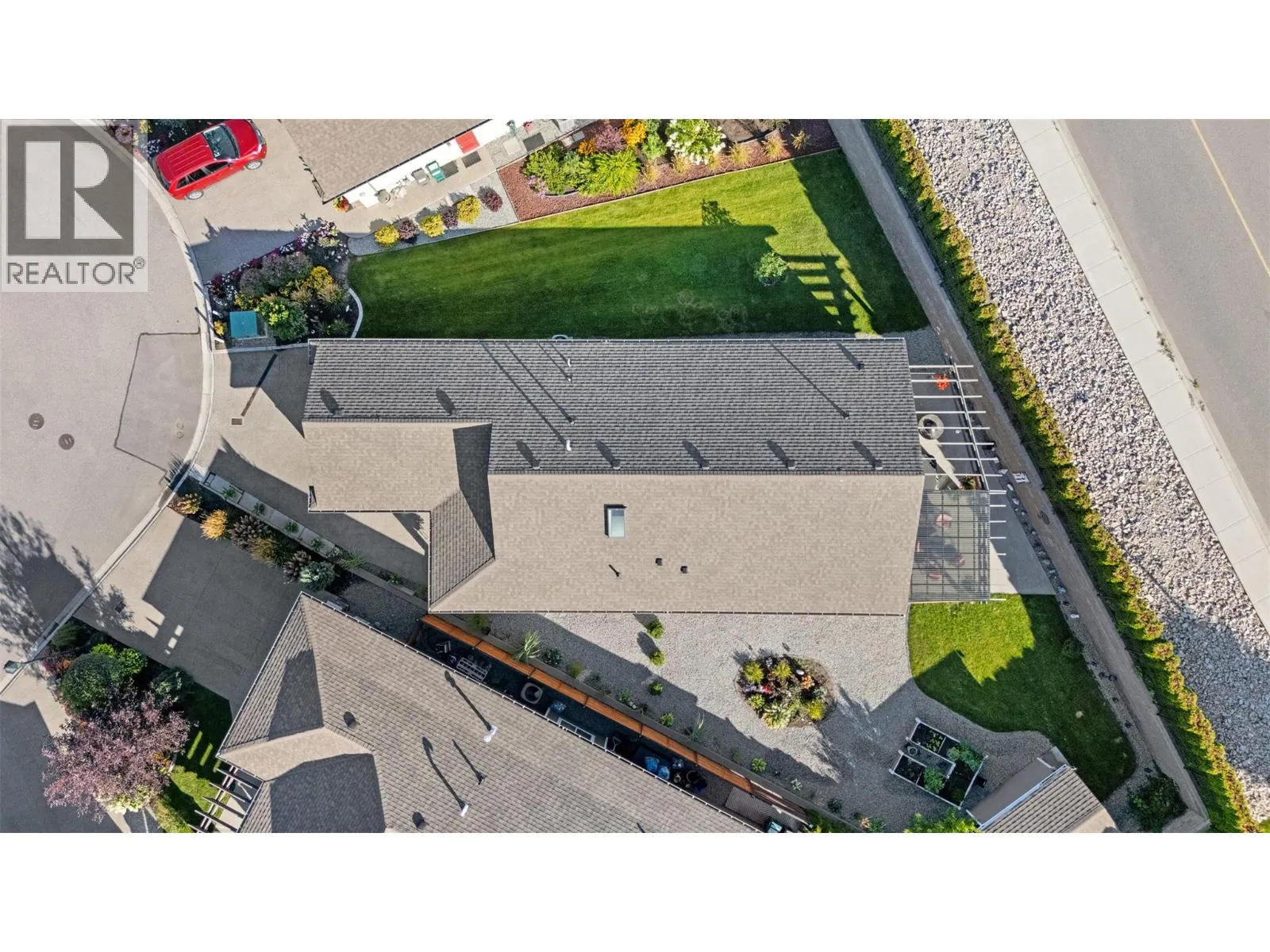 3339 Kingfisher Road