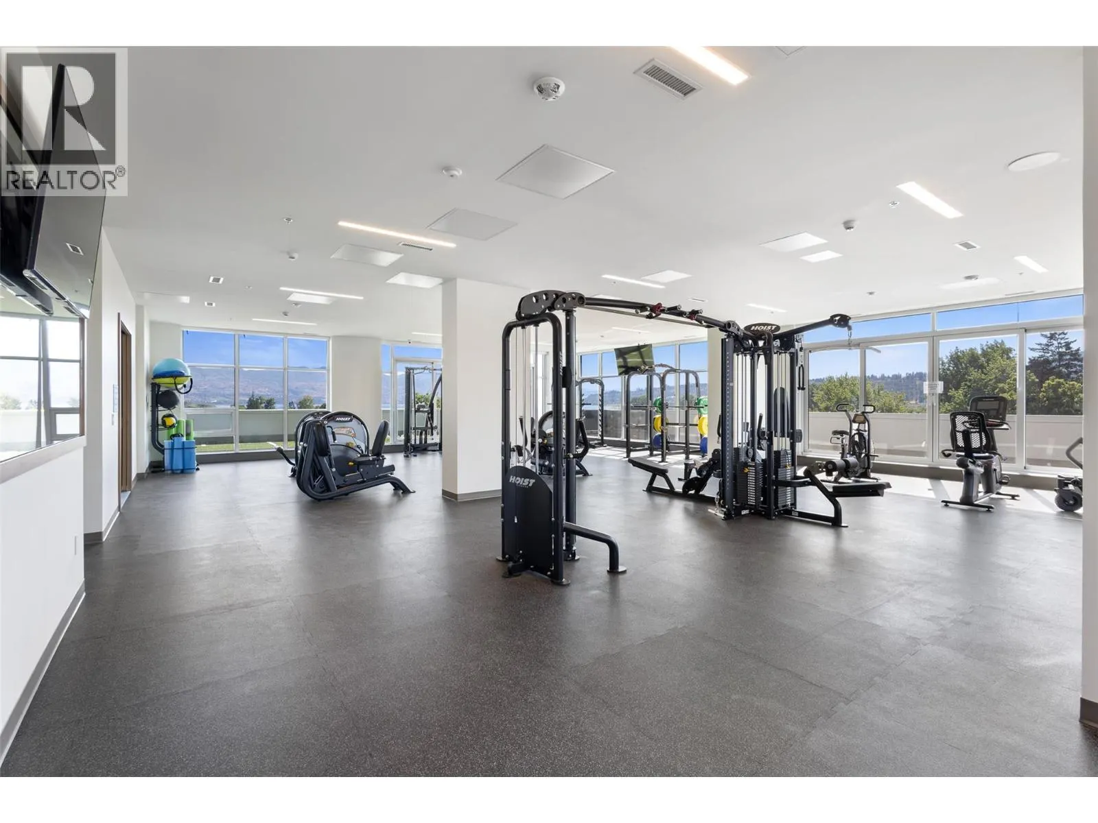 238 Leon Avenue Unit# 809