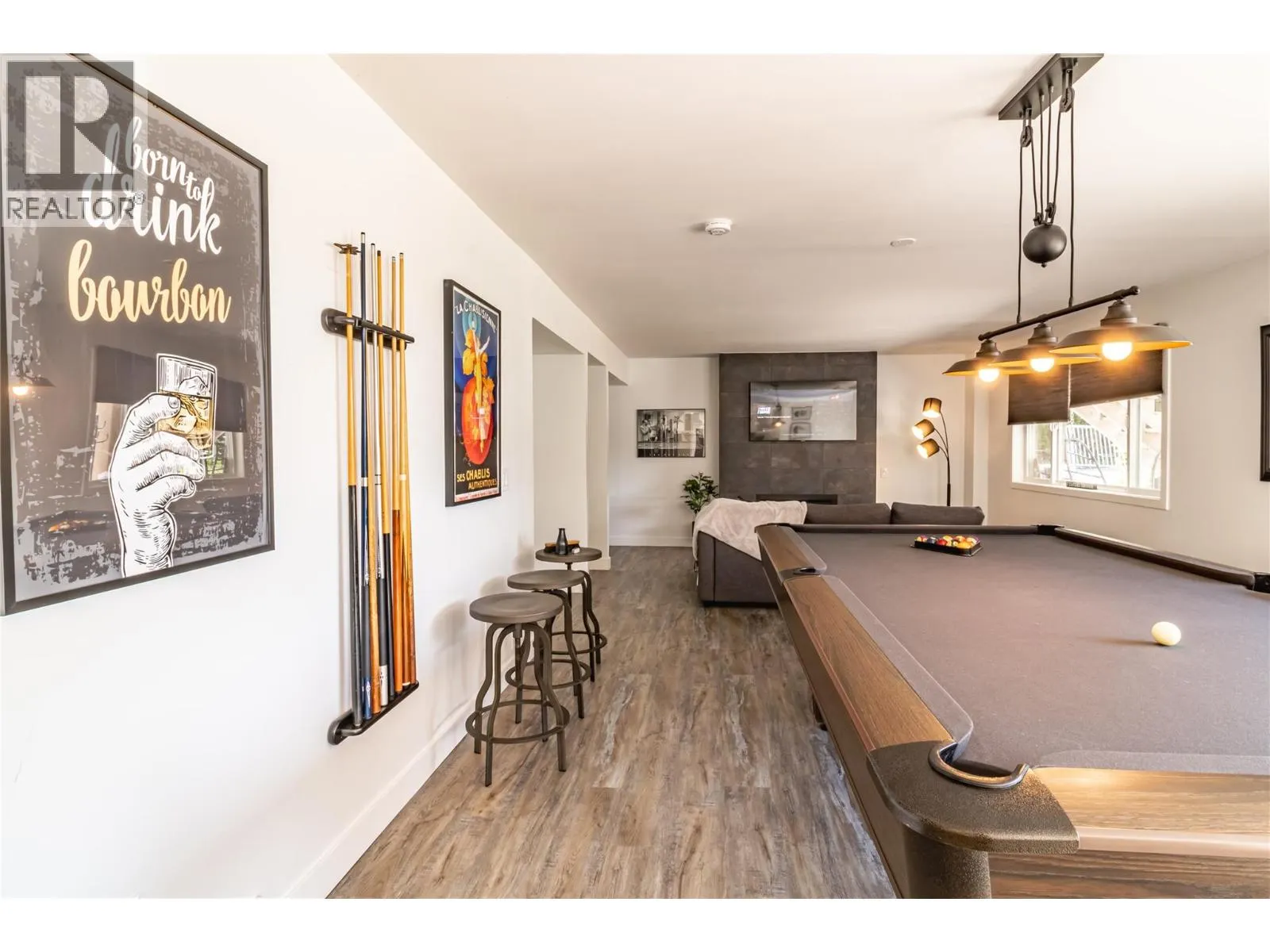 1671 Lindsay Drive