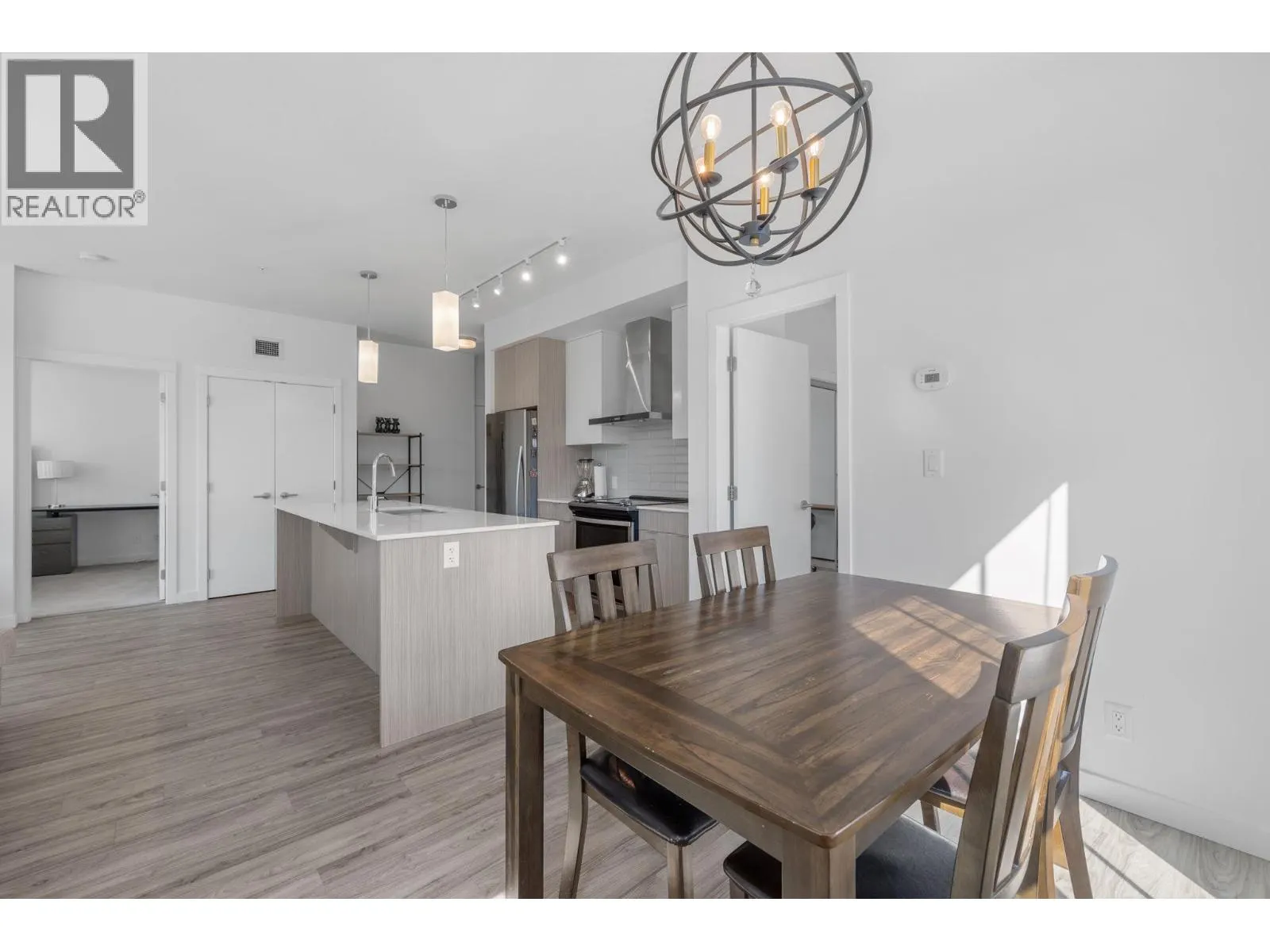 1775 Chapman Place Unit# 221