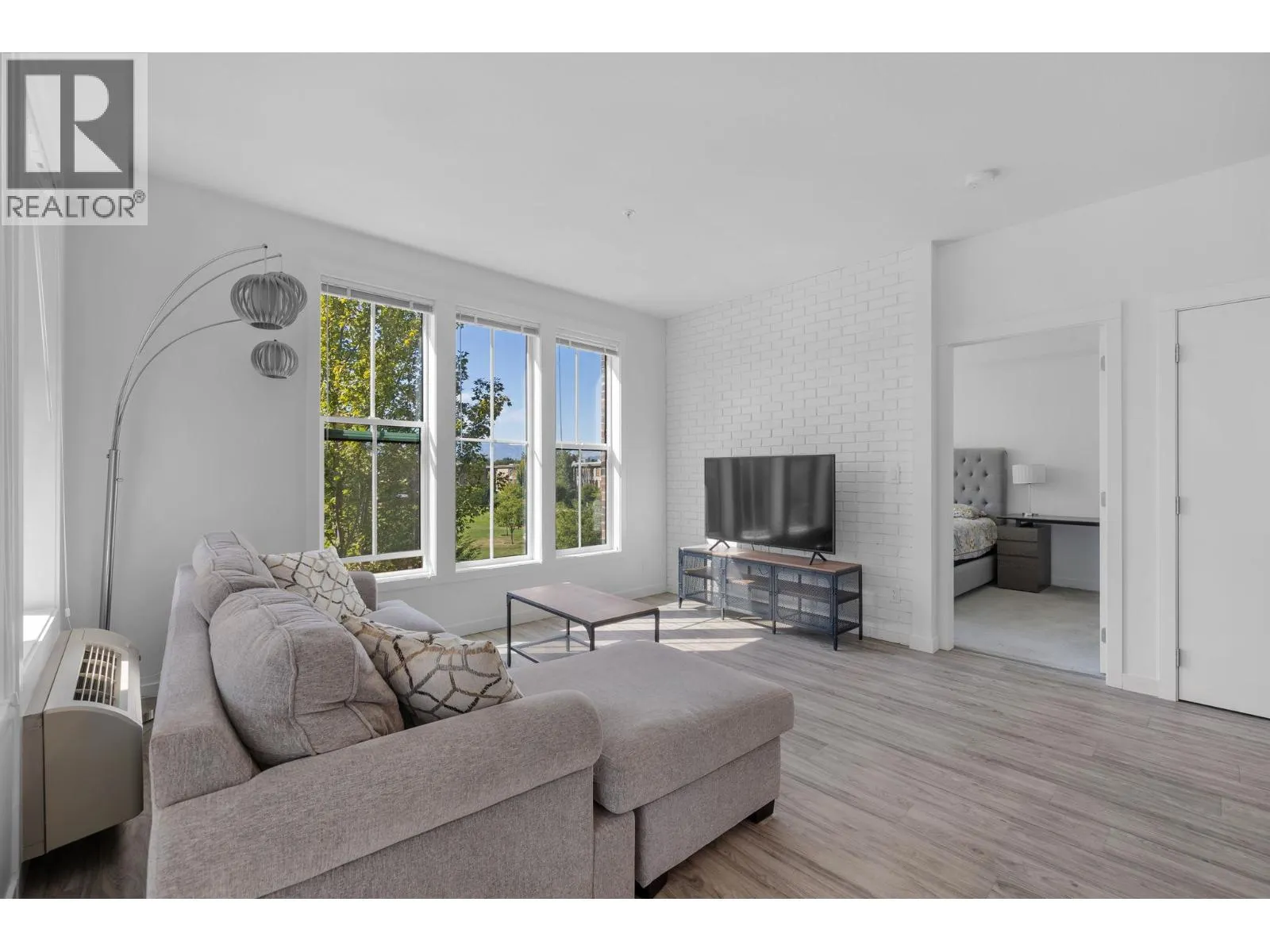 1775 Chapman Place Unit# 221