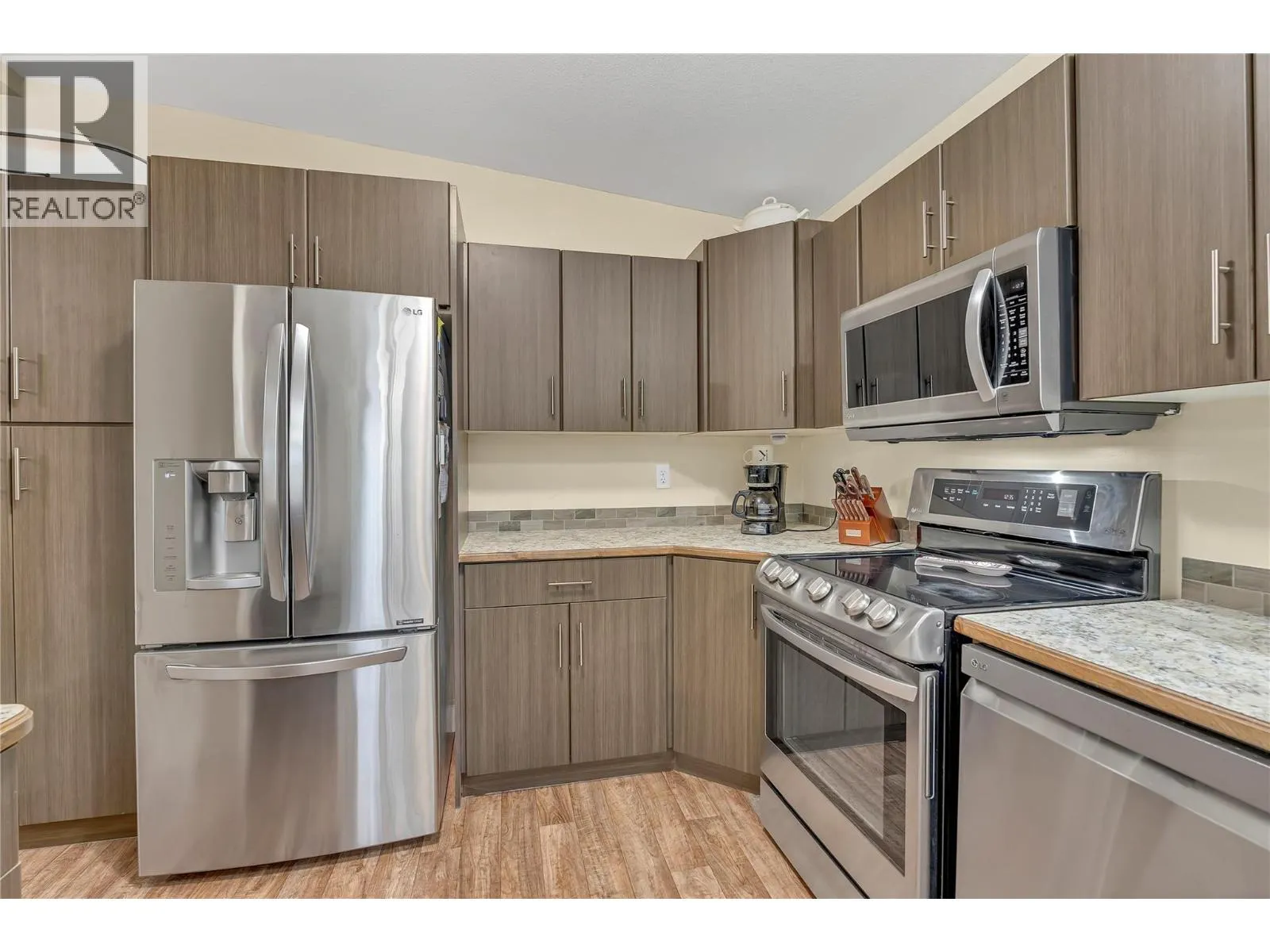 197 DAUPHIN Avenue Unit# 8