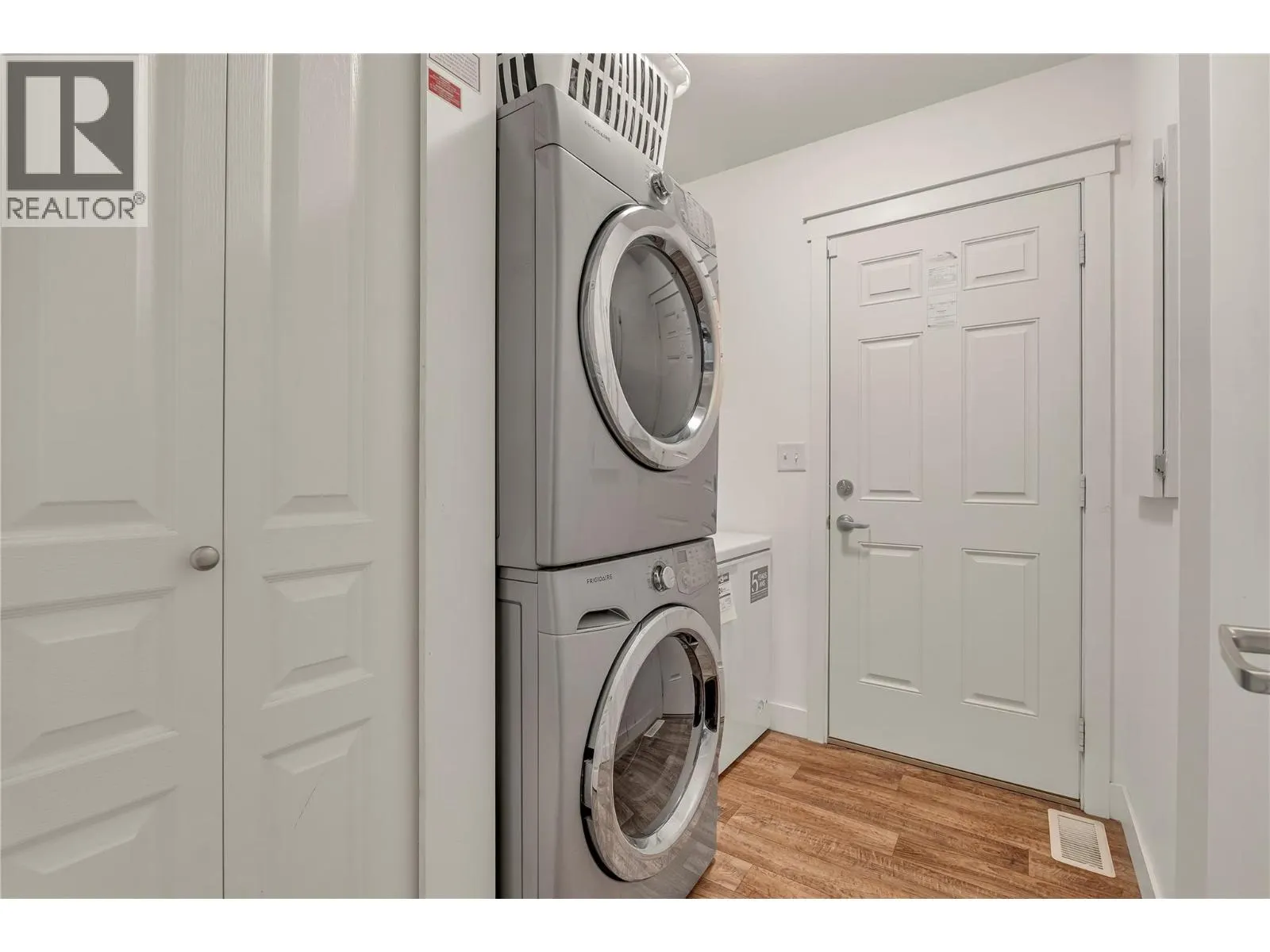 197 DAUPHIN Avenue Unit# 8
