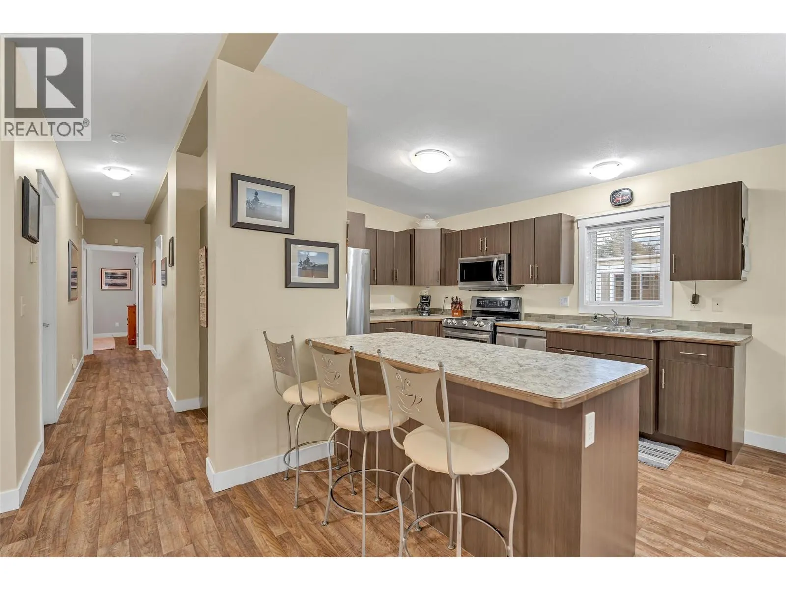 197 DAUPHIN Avenue Unit# 8