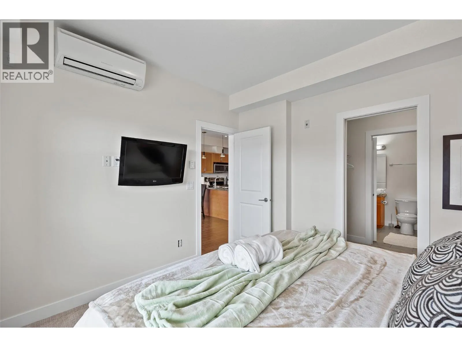 3211 Skyview Lane Unit# 411