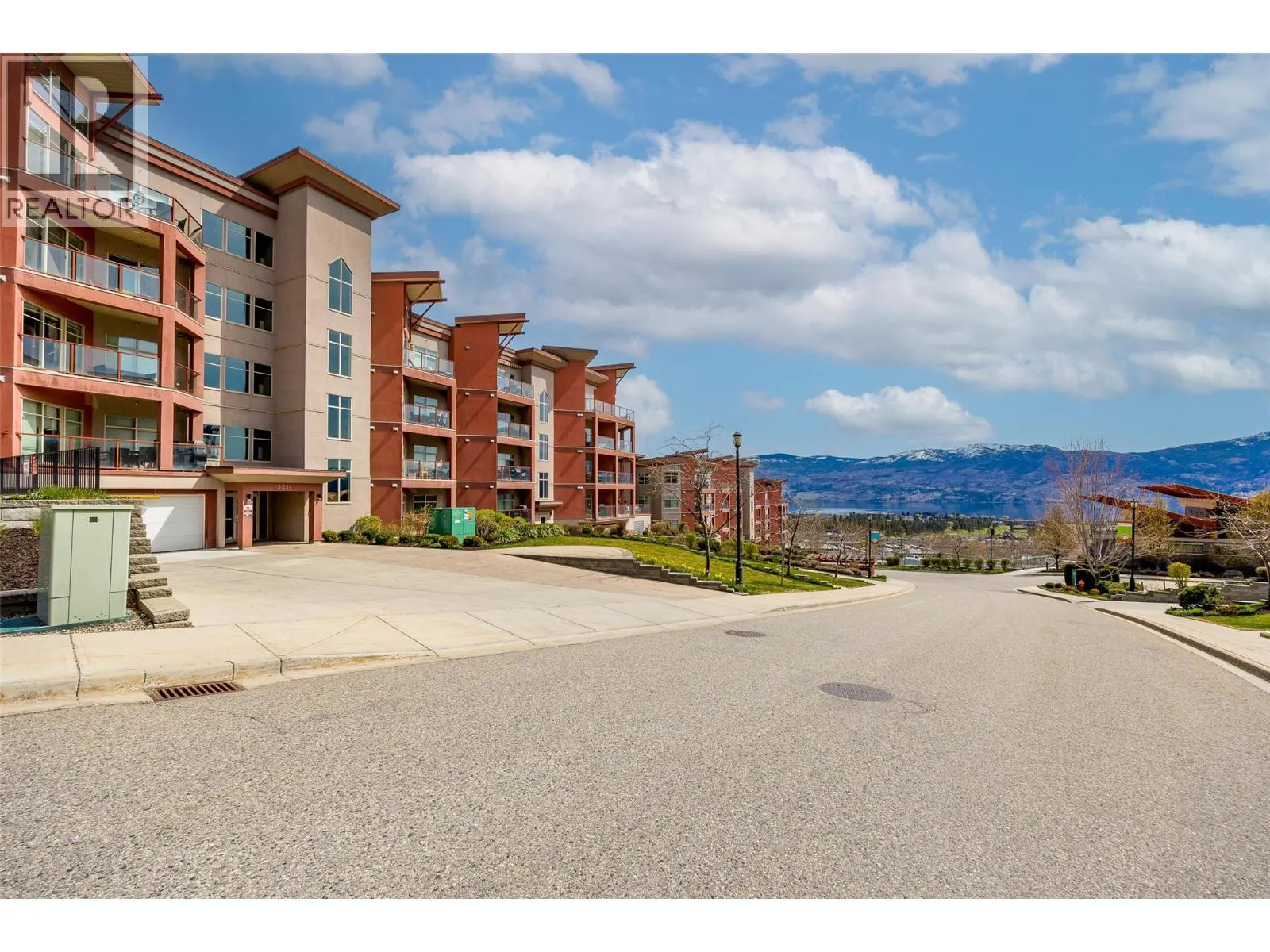 3211 Skyview Lane Unit# 411