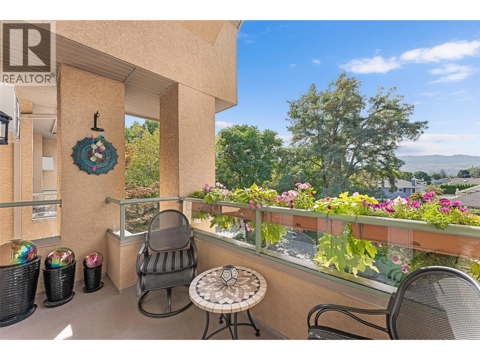 1152 Lanfranco Road Unit# 210