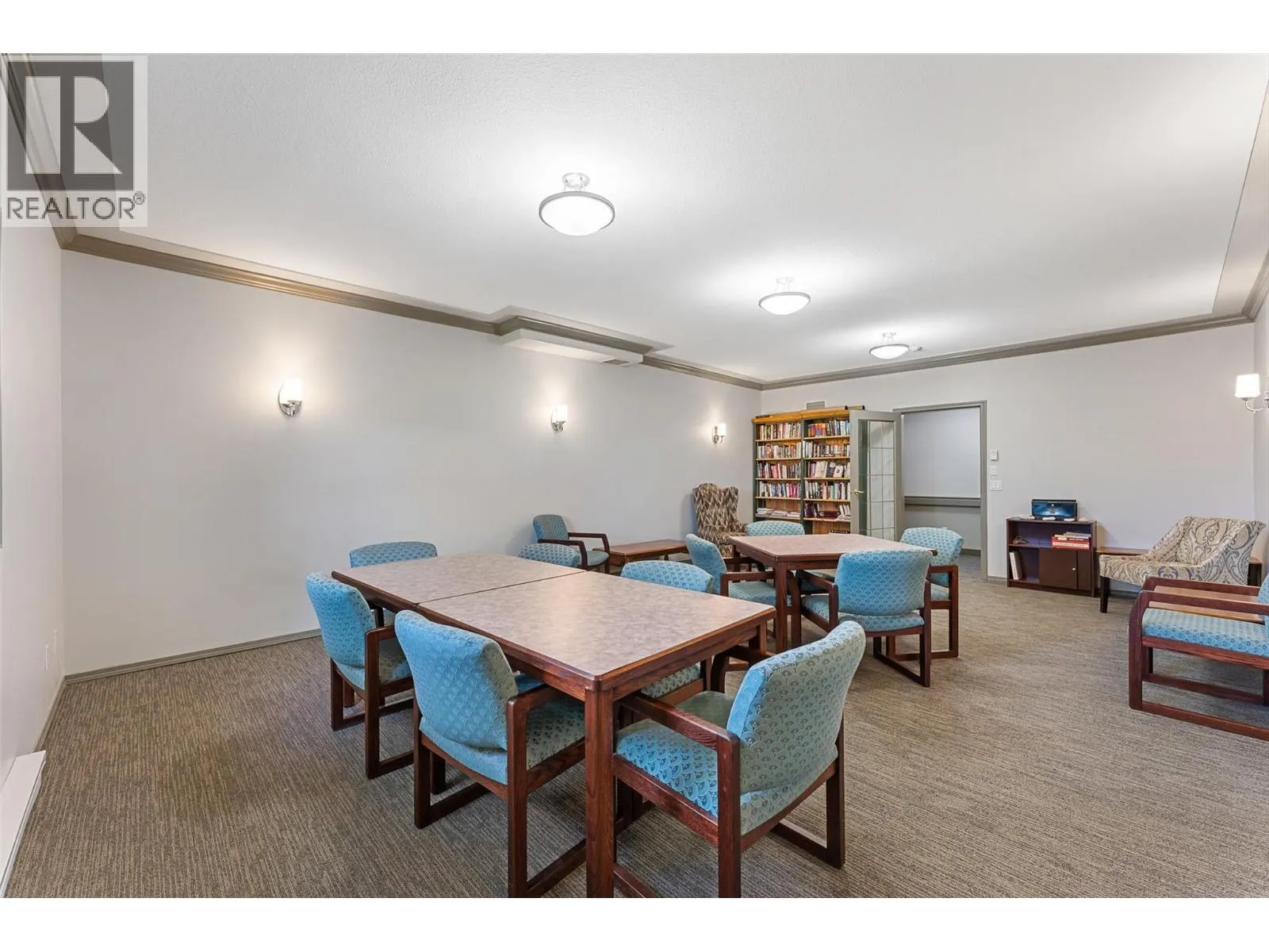 1152 Lanfranco Road Unit# 210
