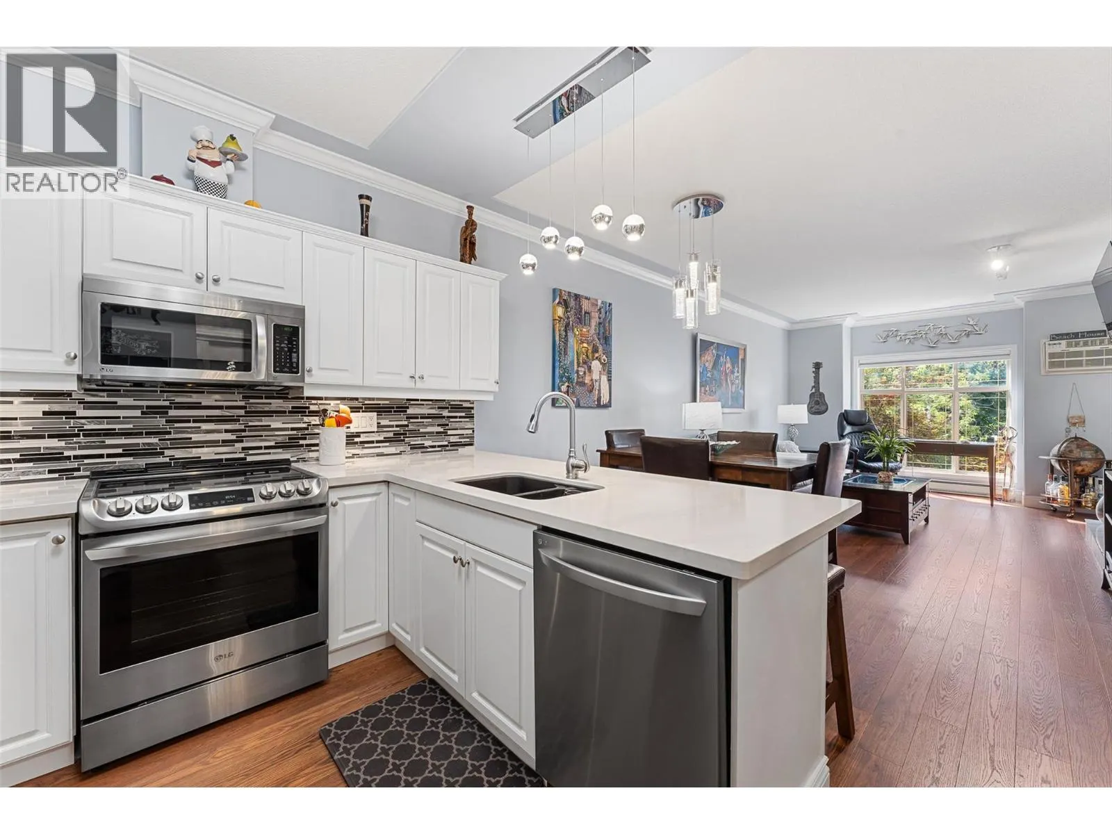 1152 Lanfranco Road Unit# 210