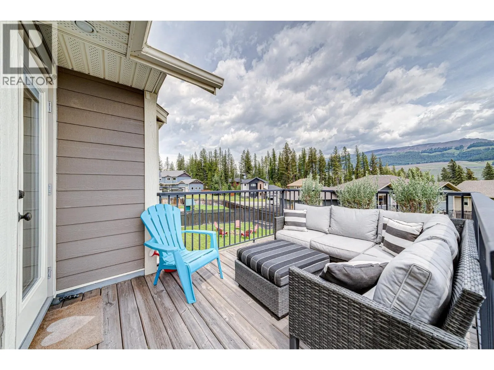 2030 GOLDEN EAGLE Drive