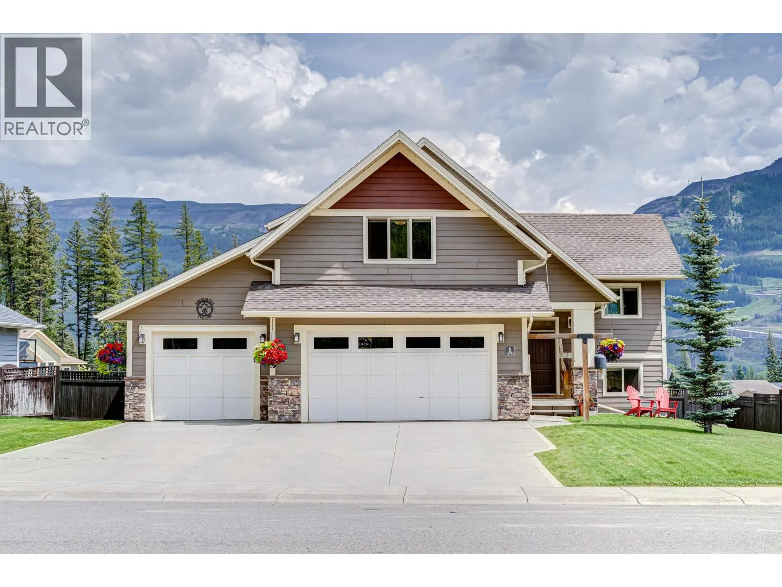 2030 GOLDEN EAGLE Drive
