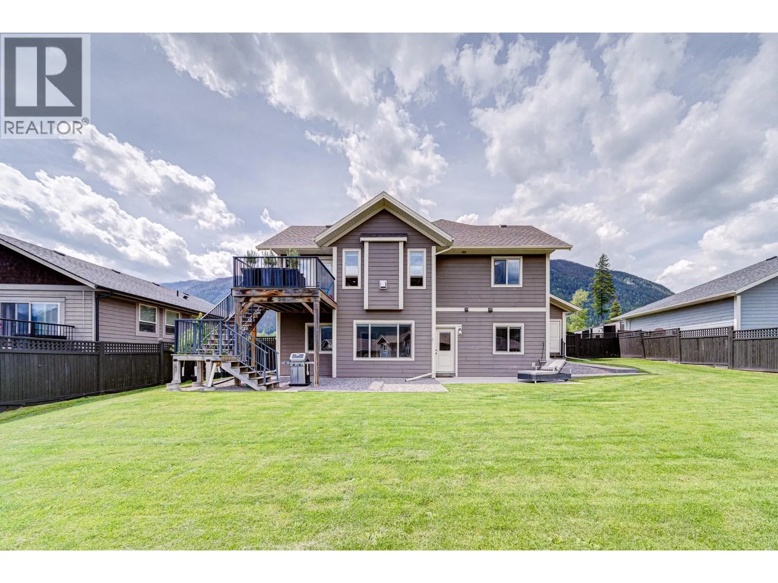 2030 GOLDEN EAGLE Drive