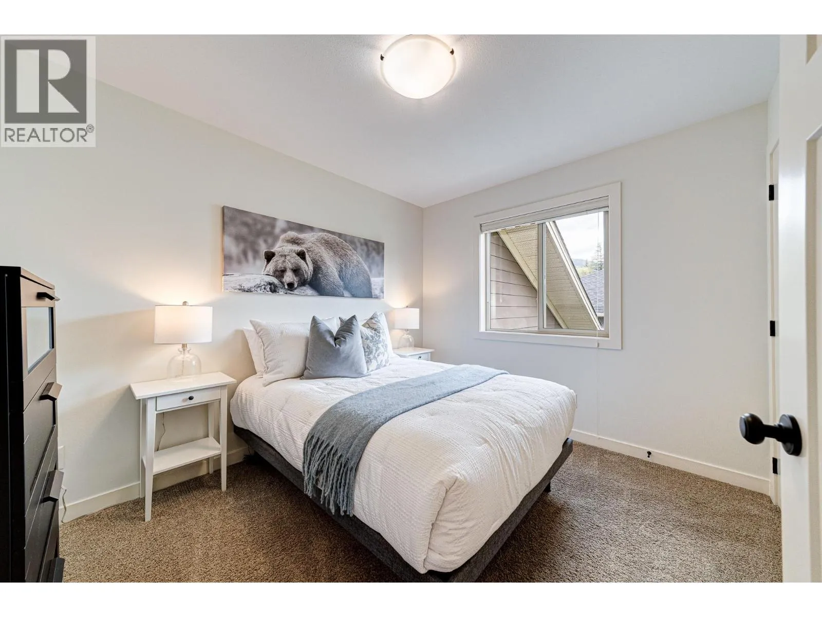 2030 GOLDEN EAGLE Drive