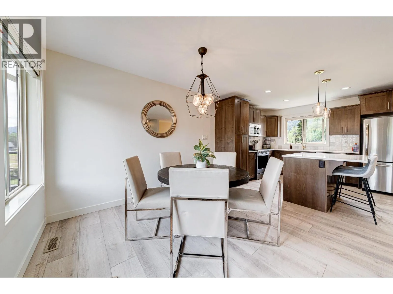 2030 GOLDEN EAGLE Drive