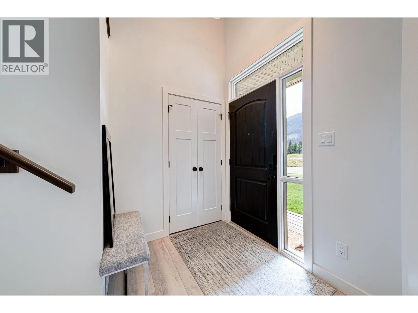 2030 GOLDEN EAGLE Drive
