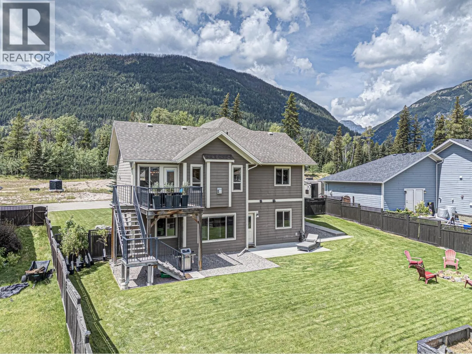 2030 GOLDEN EAGLE Drive