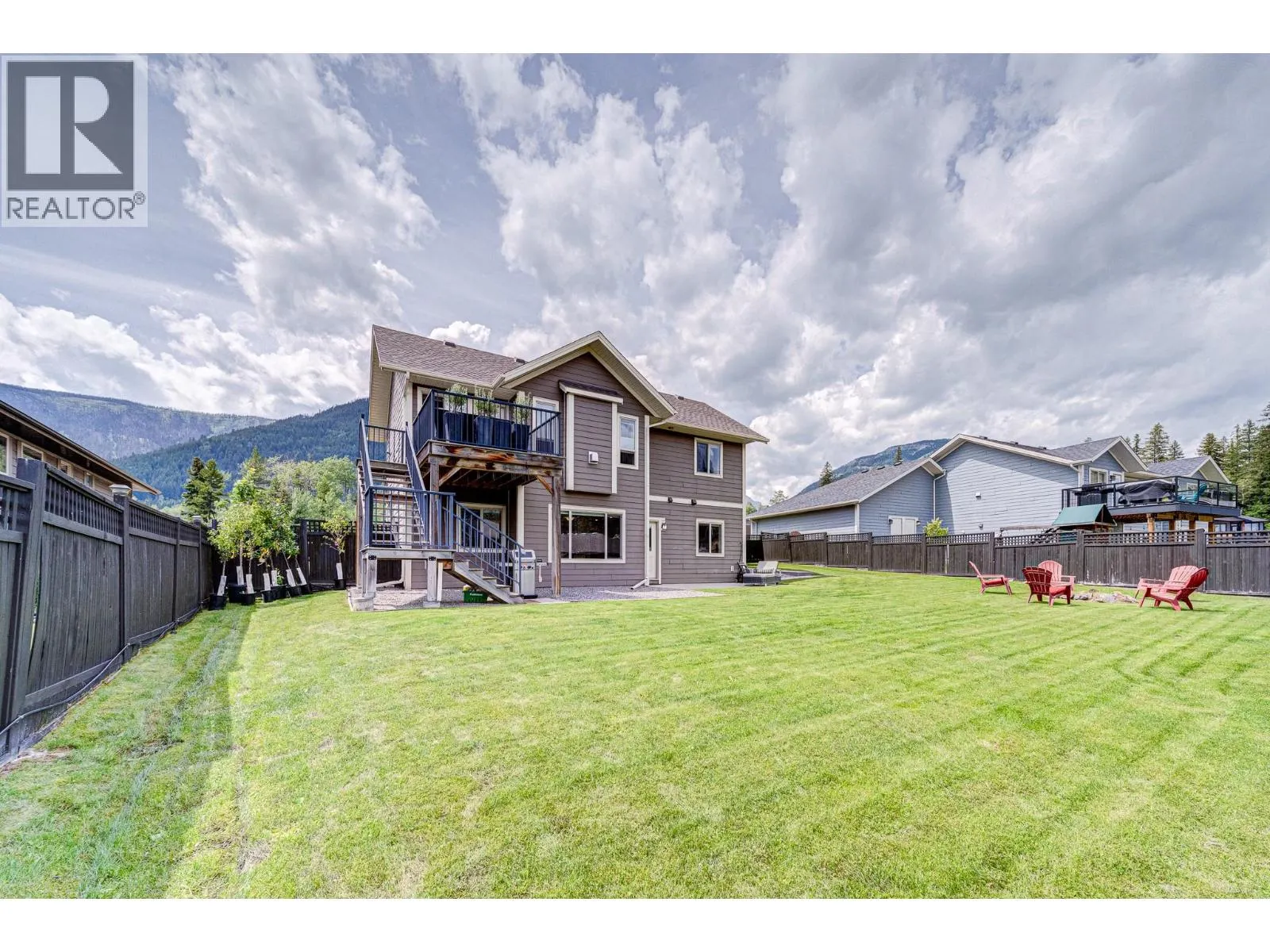 2030 GOLDEN EAGLE Drive