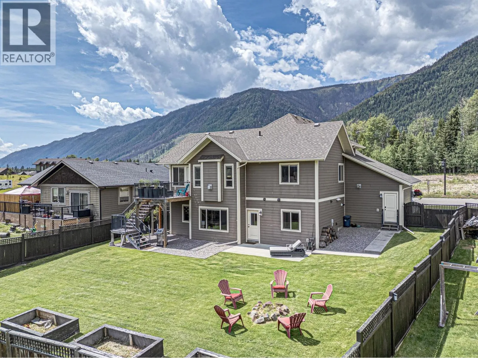 2030 GOLDEN EAGLE Drive