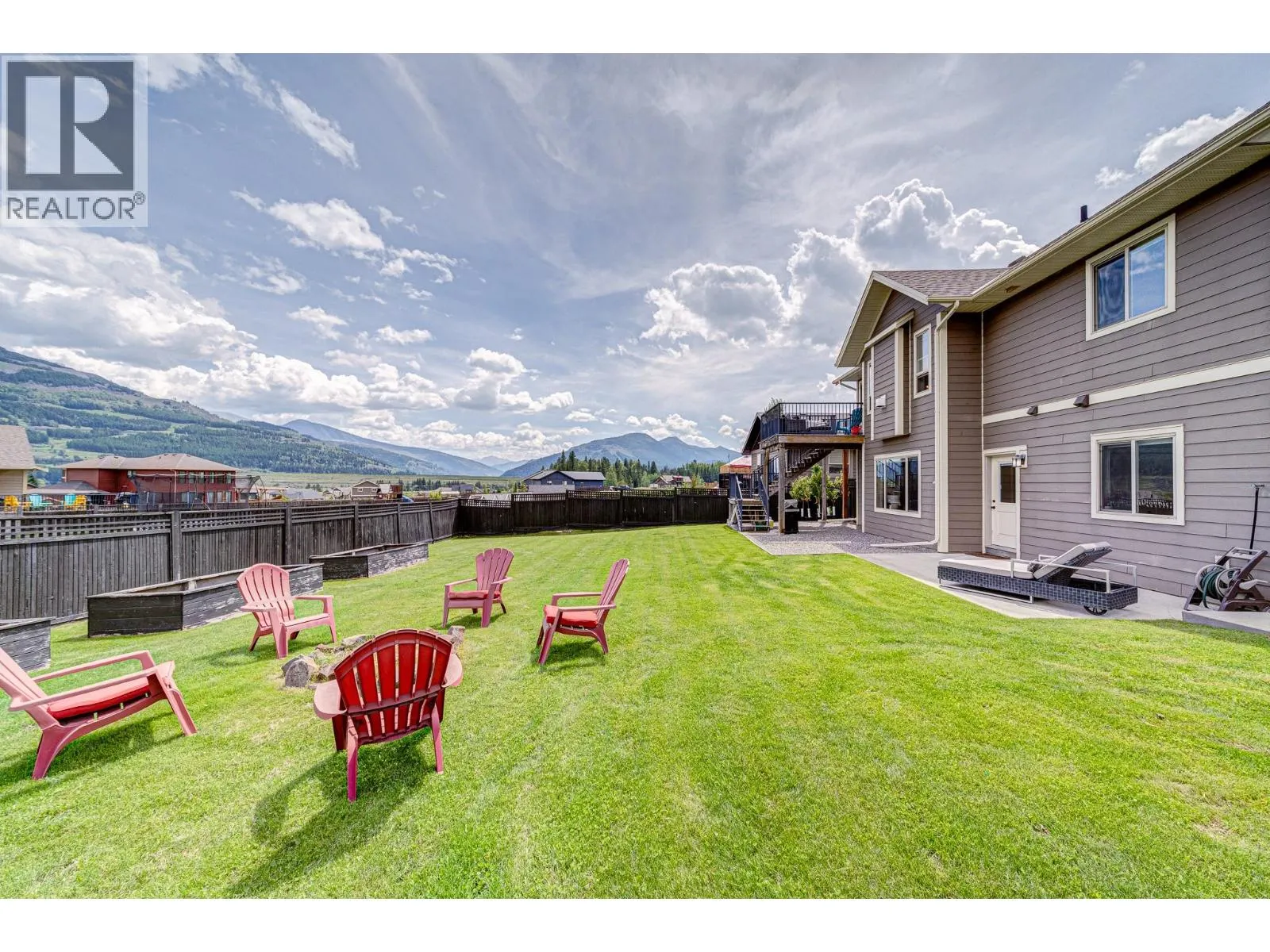 2030 GOLDEN EAGLE Drive