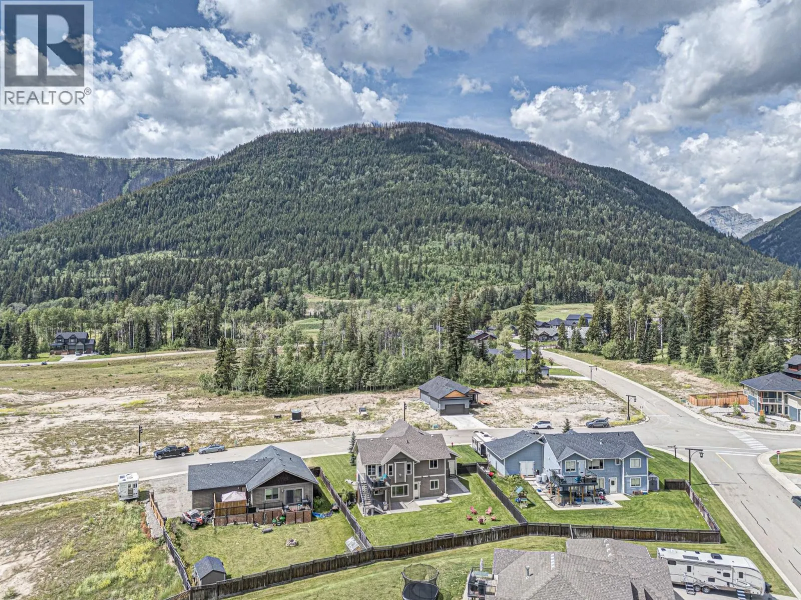 2030 GOLDEN EAGLE Drive