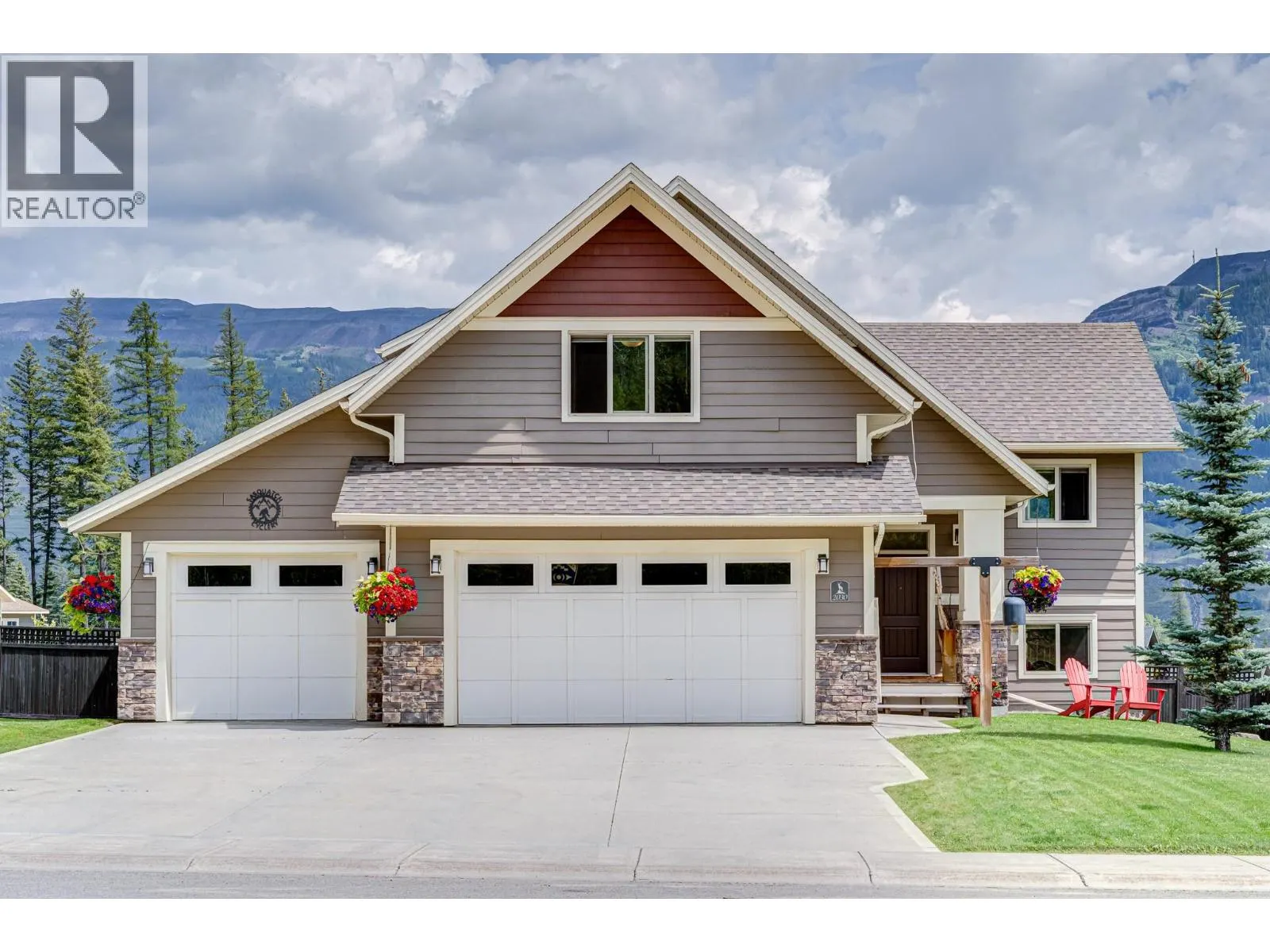 2030 GOLDEN EAGLE Drive