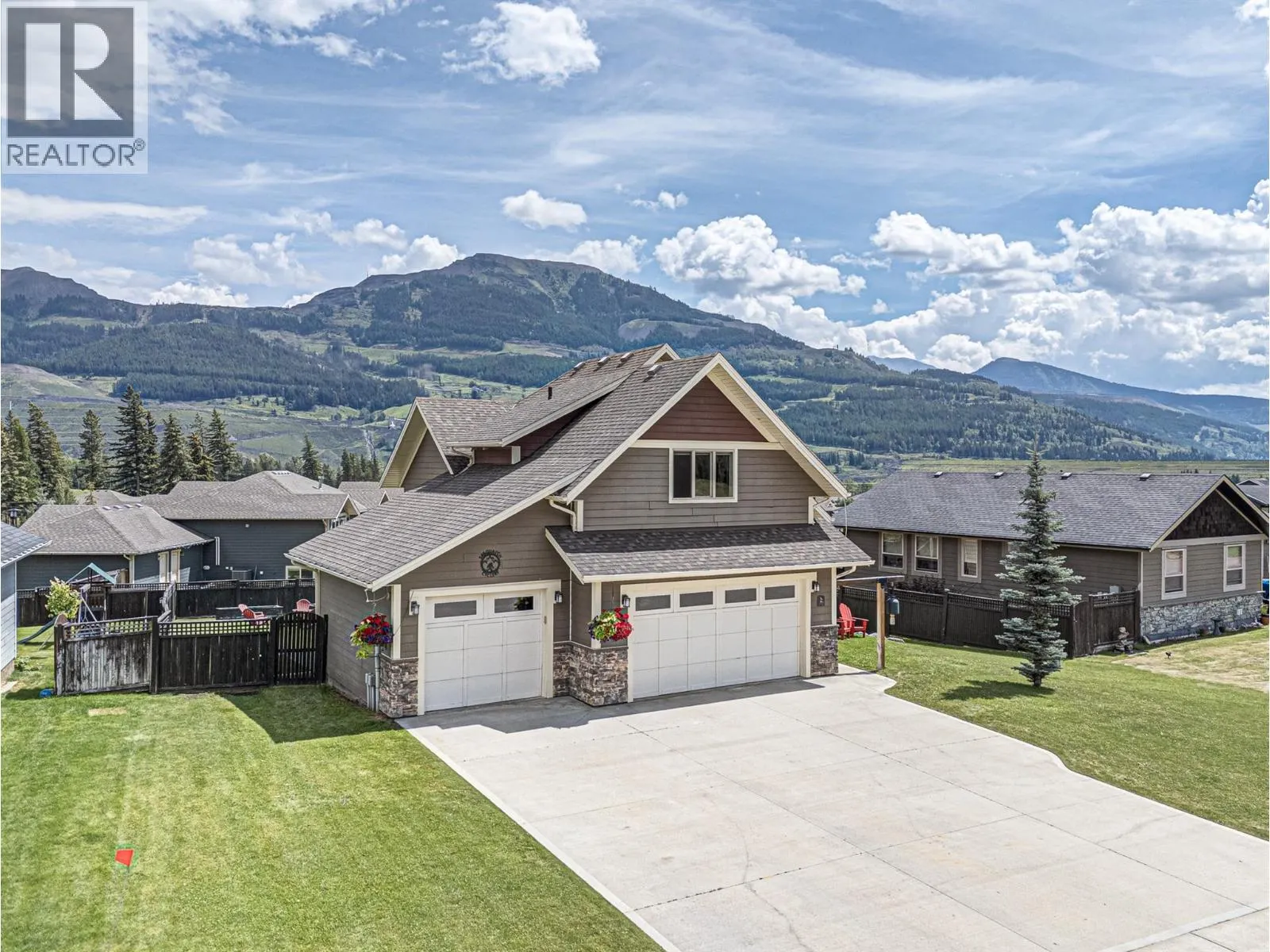 2030 GOLDEN EAGLE Drive