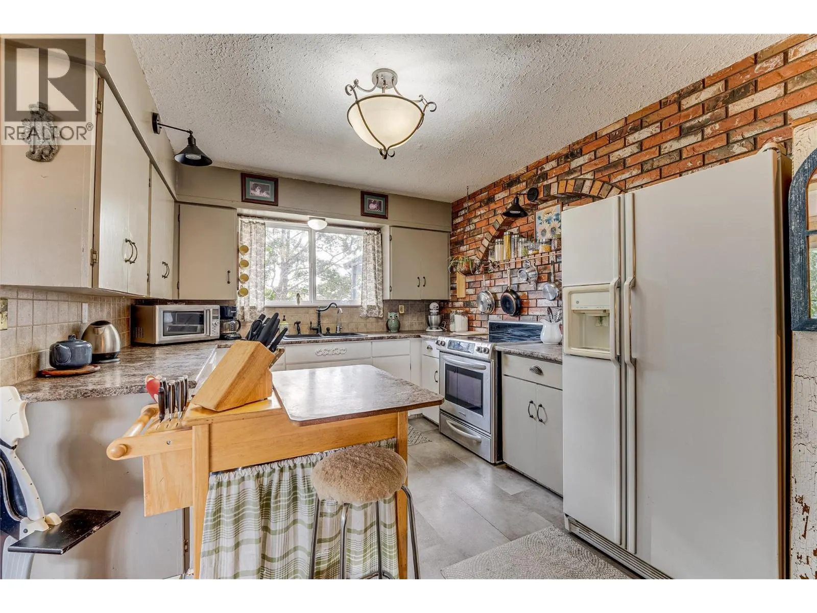 6944 Buchanan Road