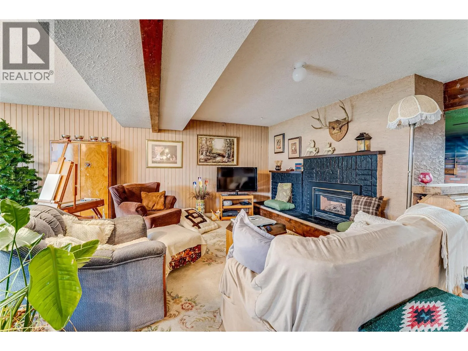 6944 Buchanan Road