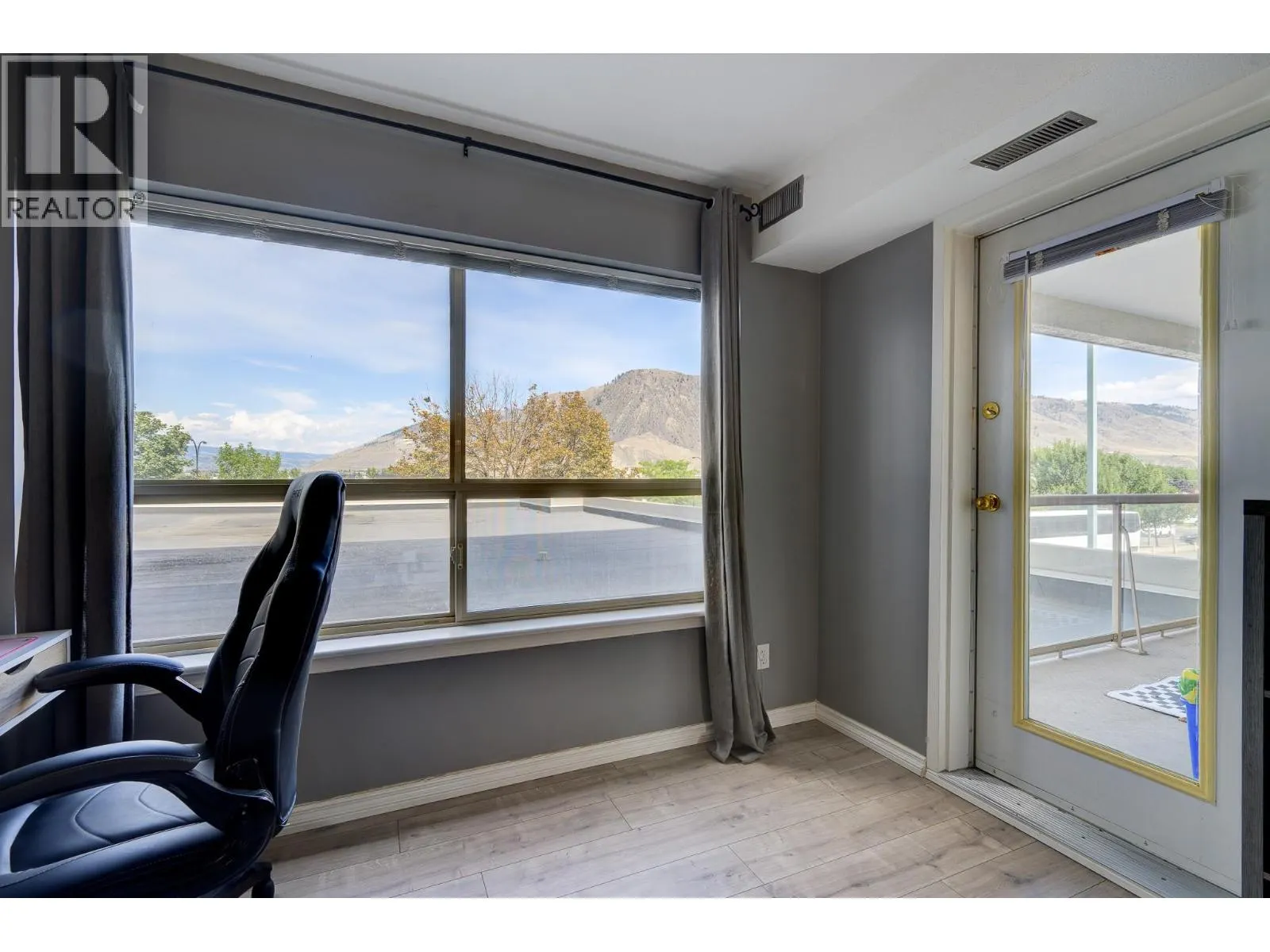 629 LANSDOWNE Street Unit# 208