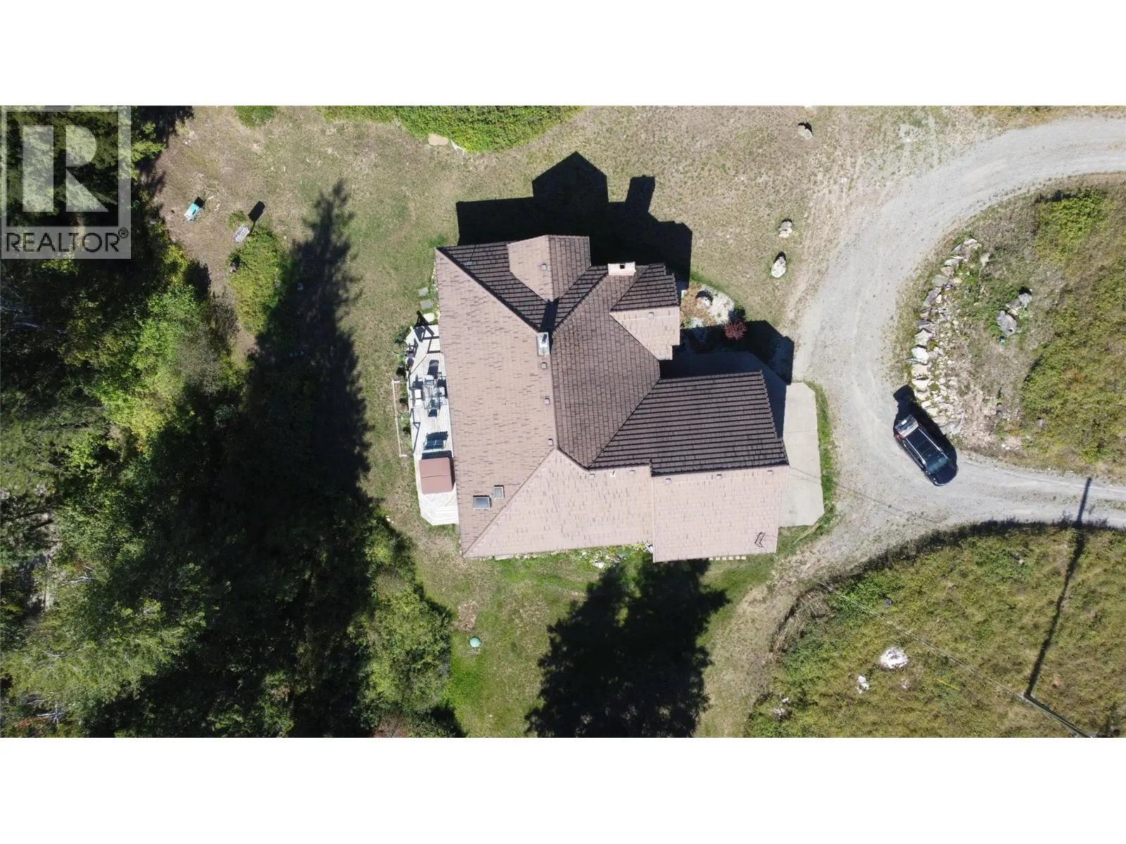 995 Shuswap River Drive
