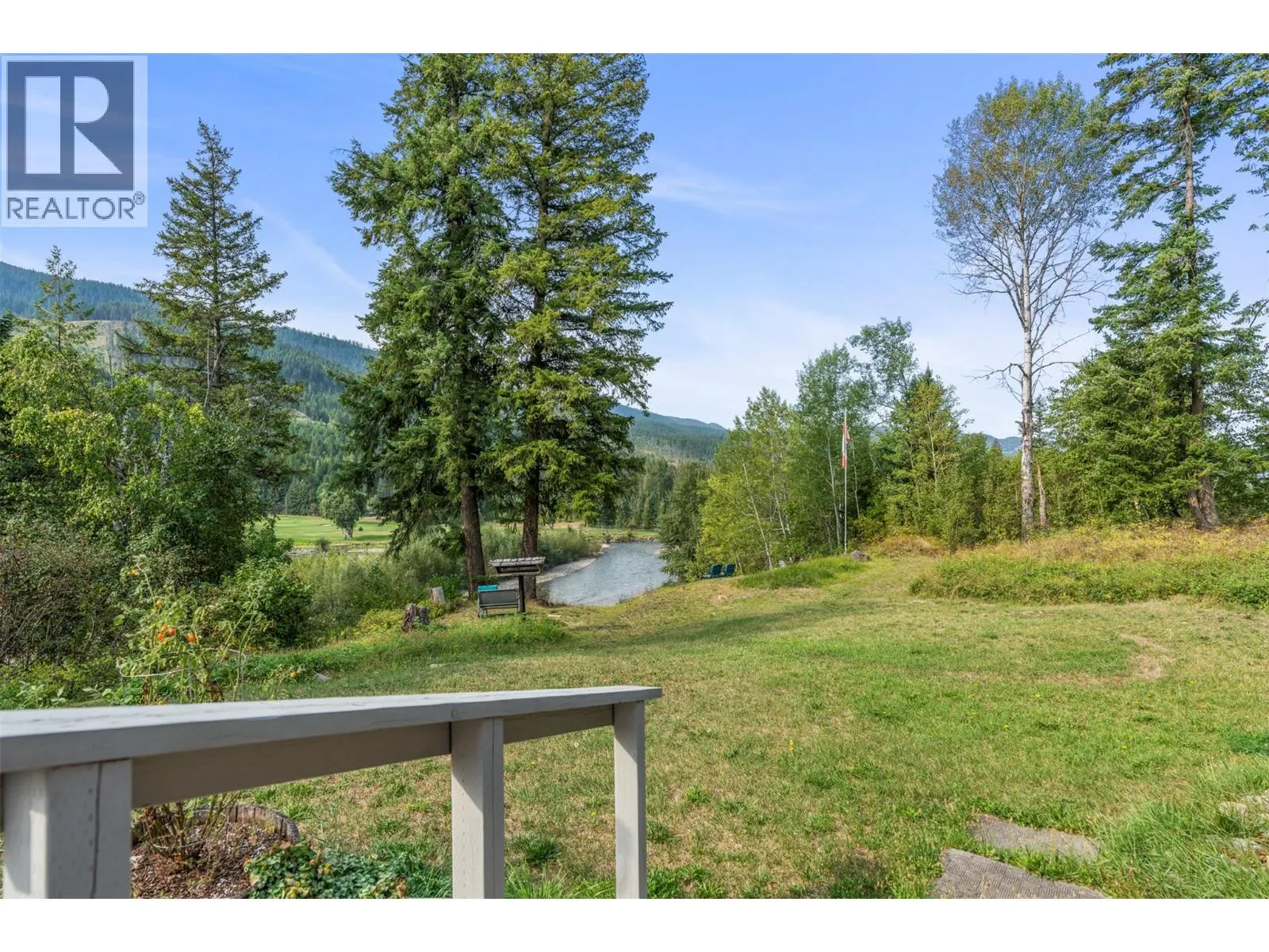995 Shuswap River Drive