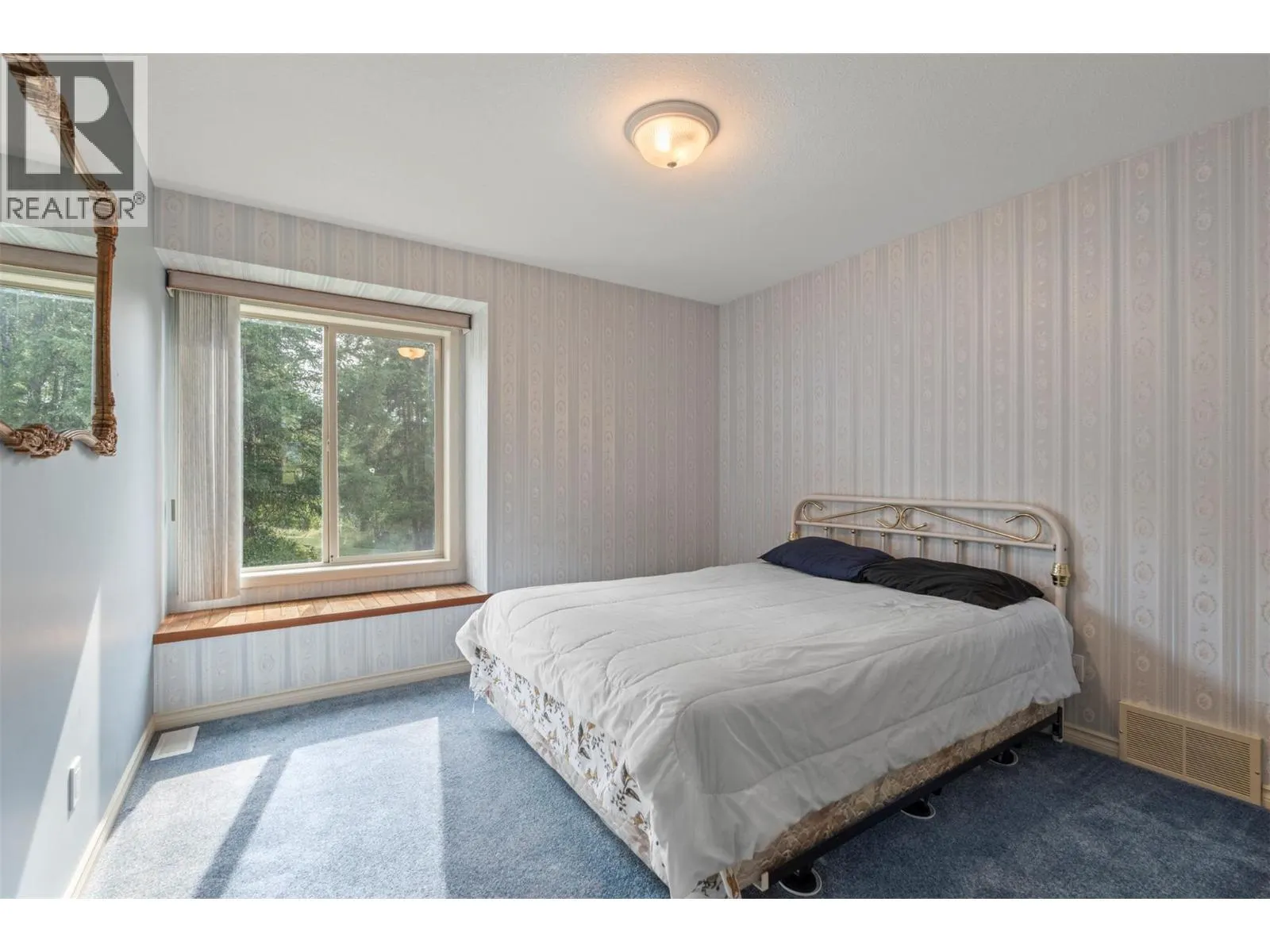 995 Shuswap River Drive