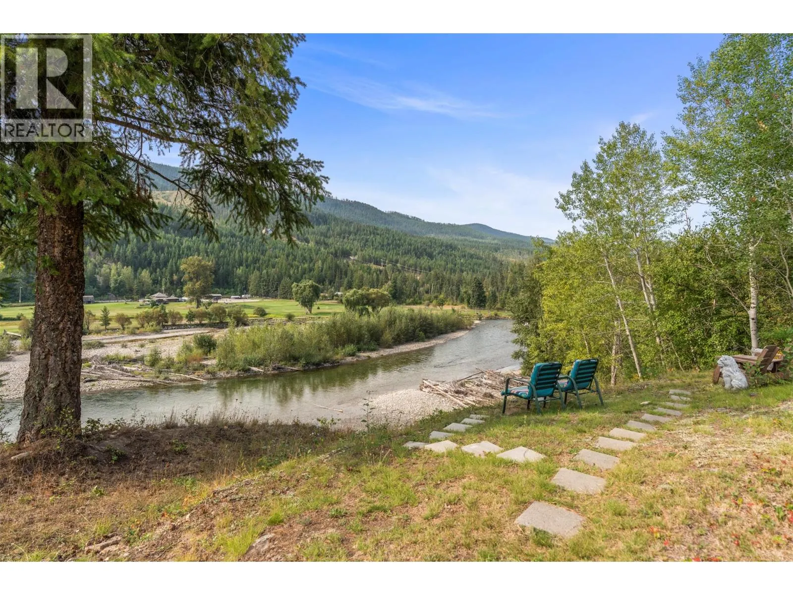 995 Shuswap River Drive