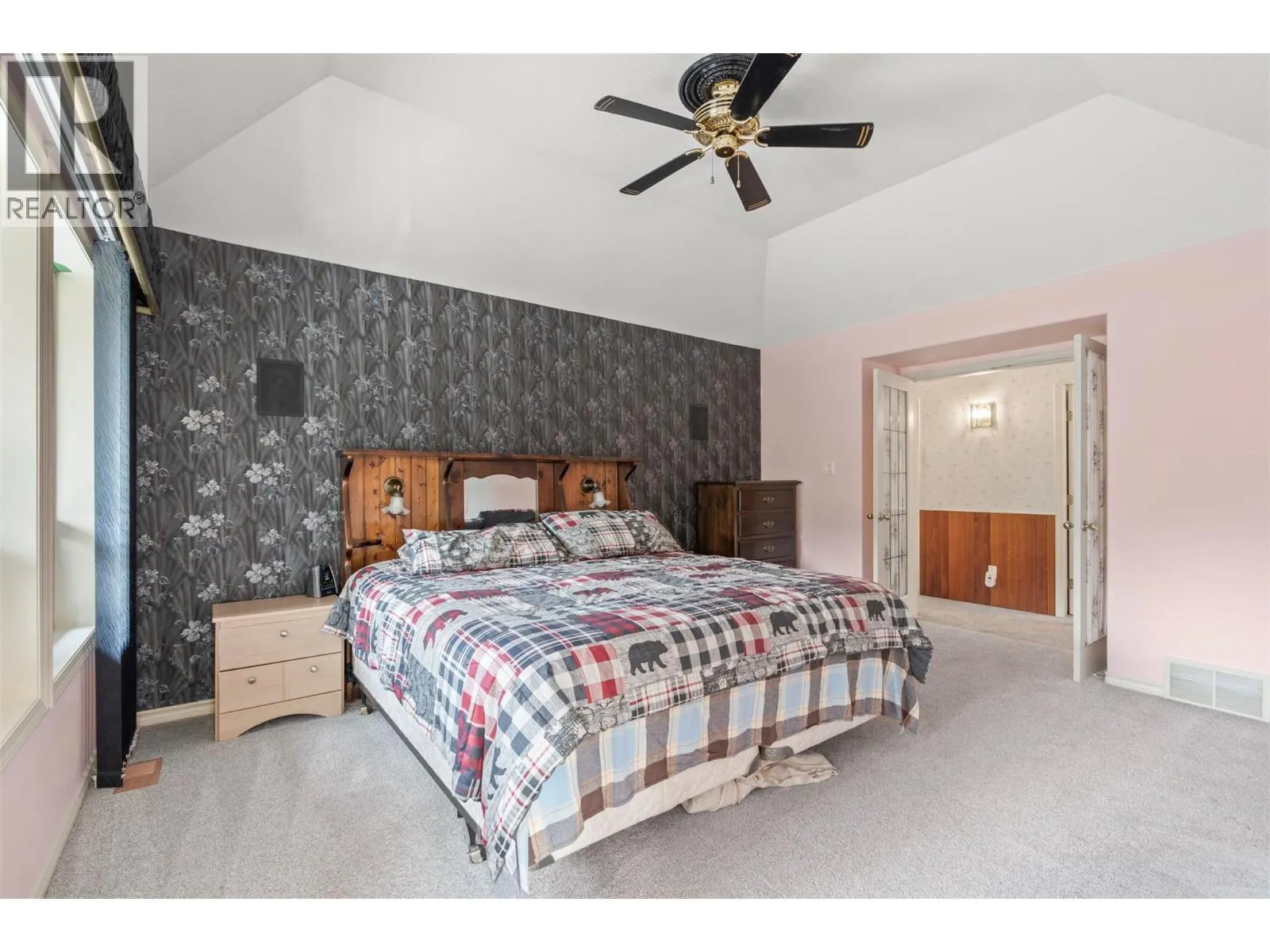 995 Shuswap River Drive