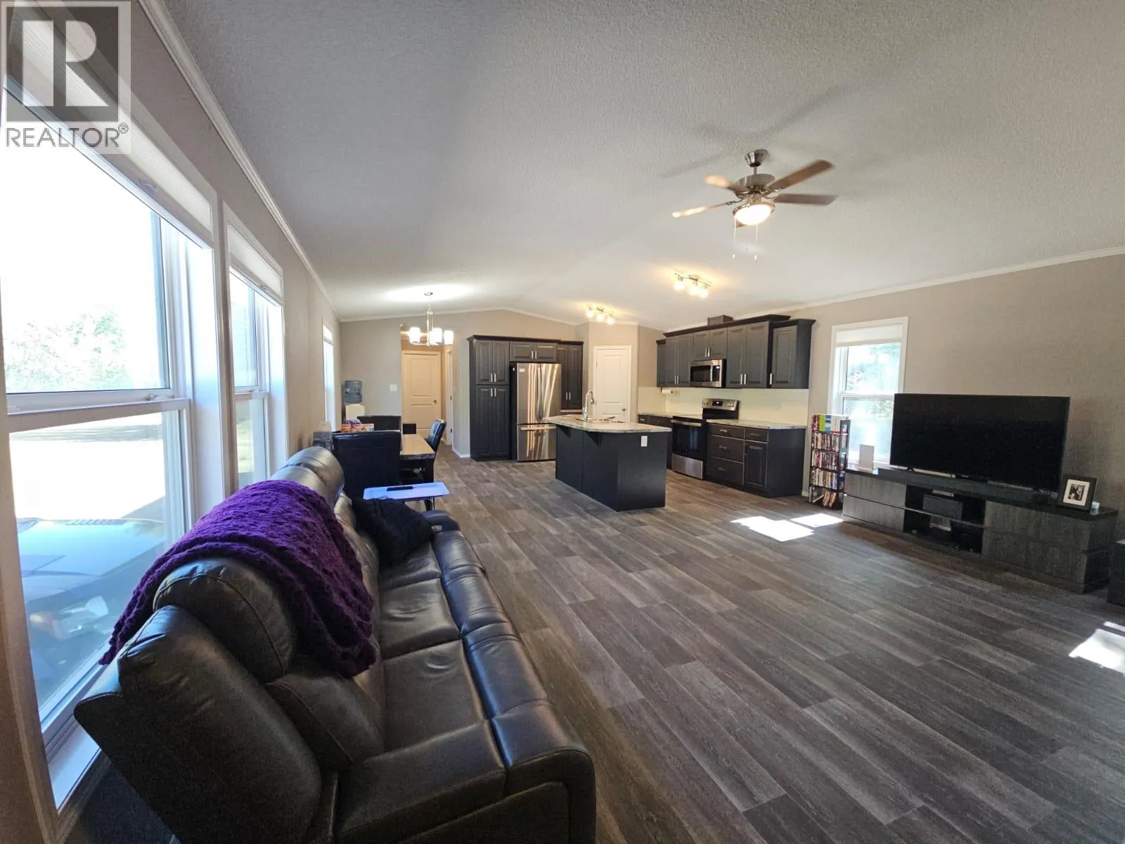 3593 WEST HAYWARD Road